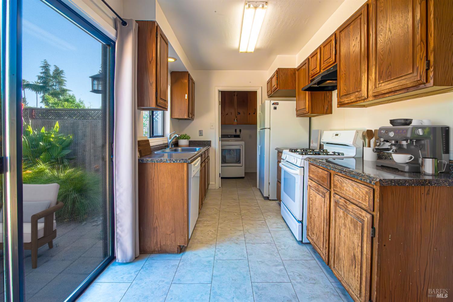 Santa Rosa, California, 95409, United States, 3 Bedrooms Bedrooms, ,2 BathroomsBathrooms,Residential,For Sale,1992423