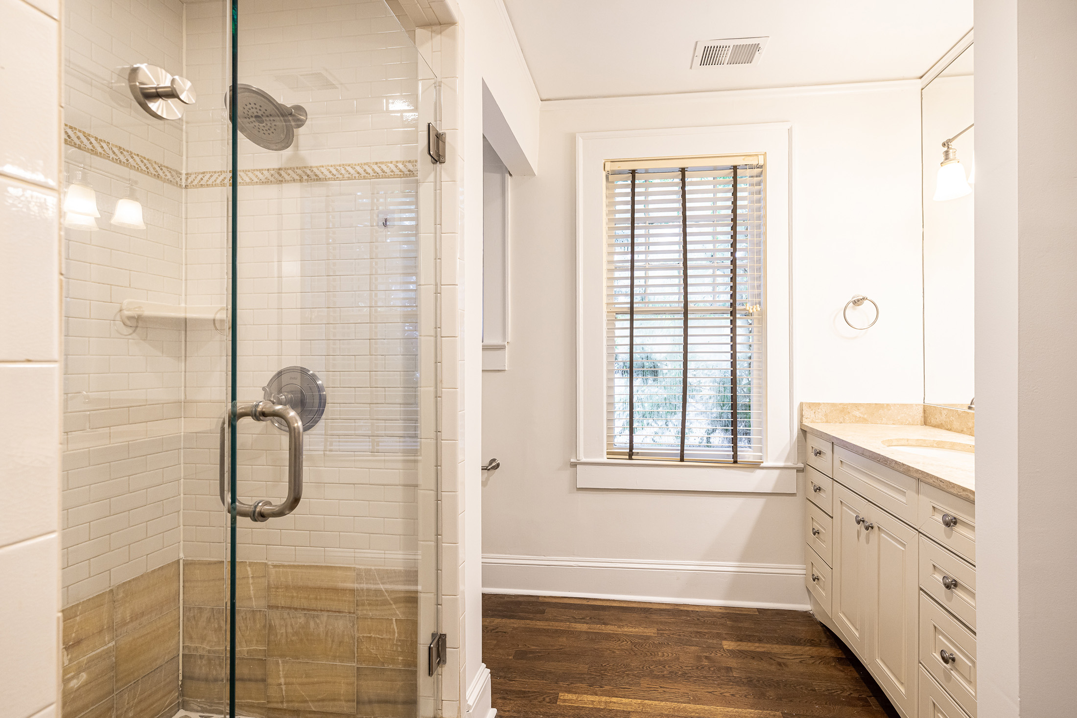  Morningside Duplex Offers Character, Location and Financial Flexibility - 物件實景