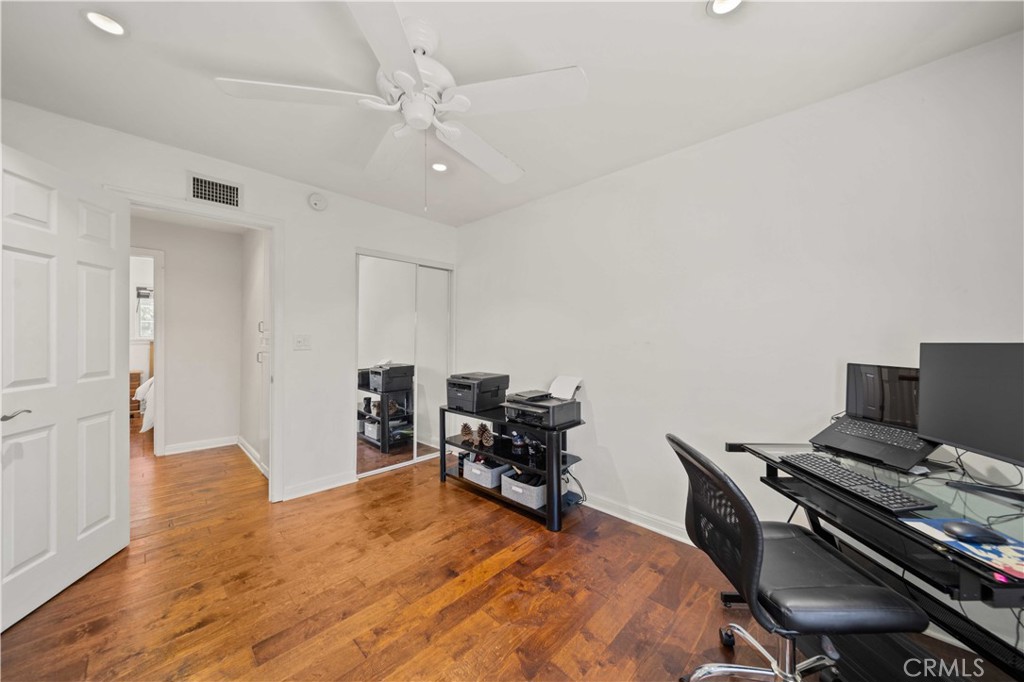 Newhall, California, 91321, United States, 5 Bedrooms Bedrooms, ,4 BathroomsBathrooms,Residential,For Sale,1940368