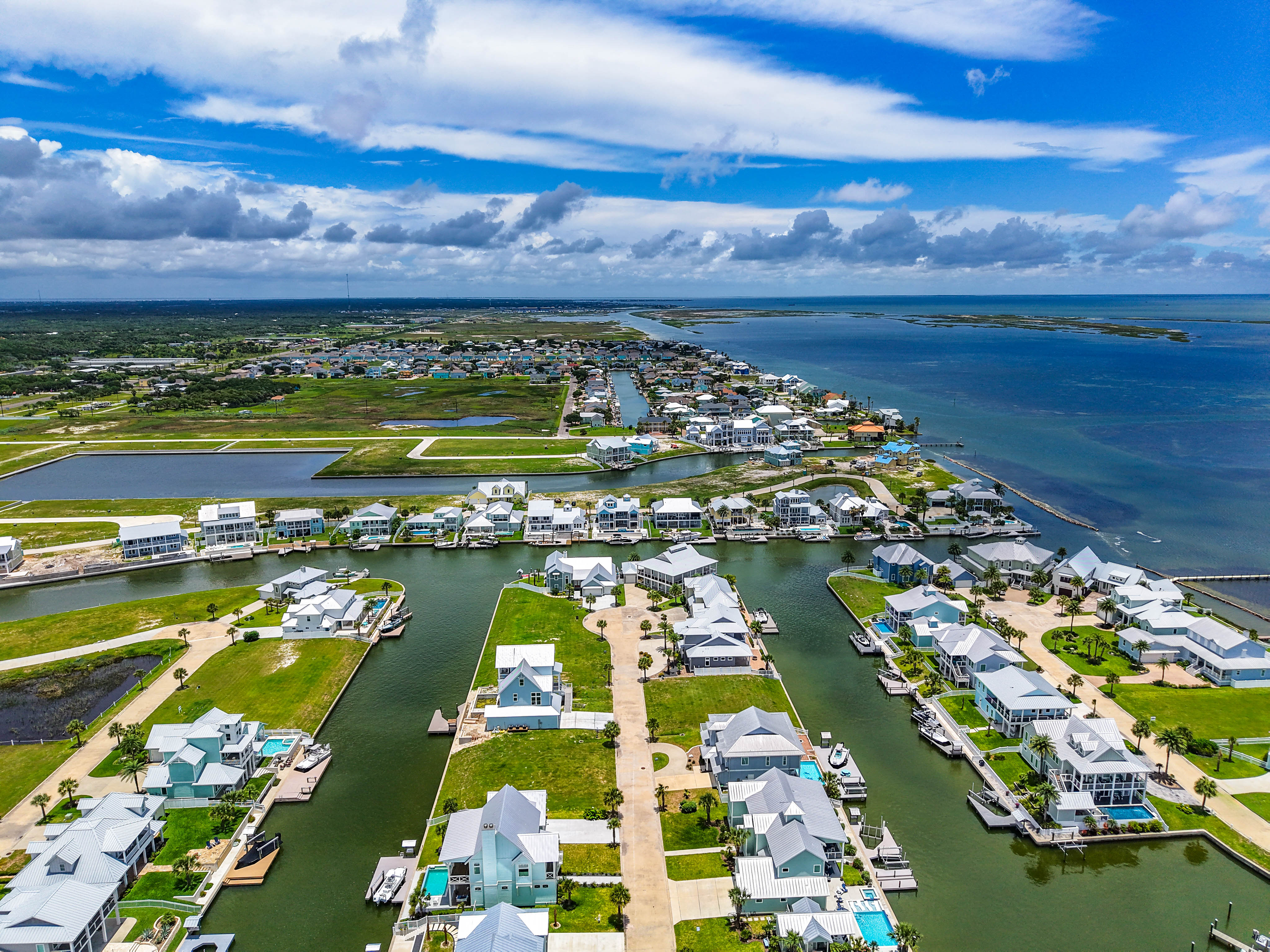  Scenic Rockport Canal-Front Lot - 物件實景