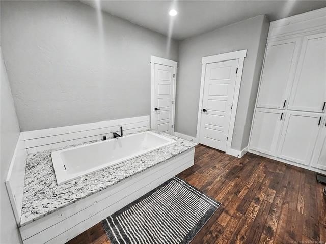 Tahlequah, Oklahoma, 74464, United States, 4 Bedrooms Bedrooms, ,4 BathroomsBathrooms,Residential,For Sale,2040103