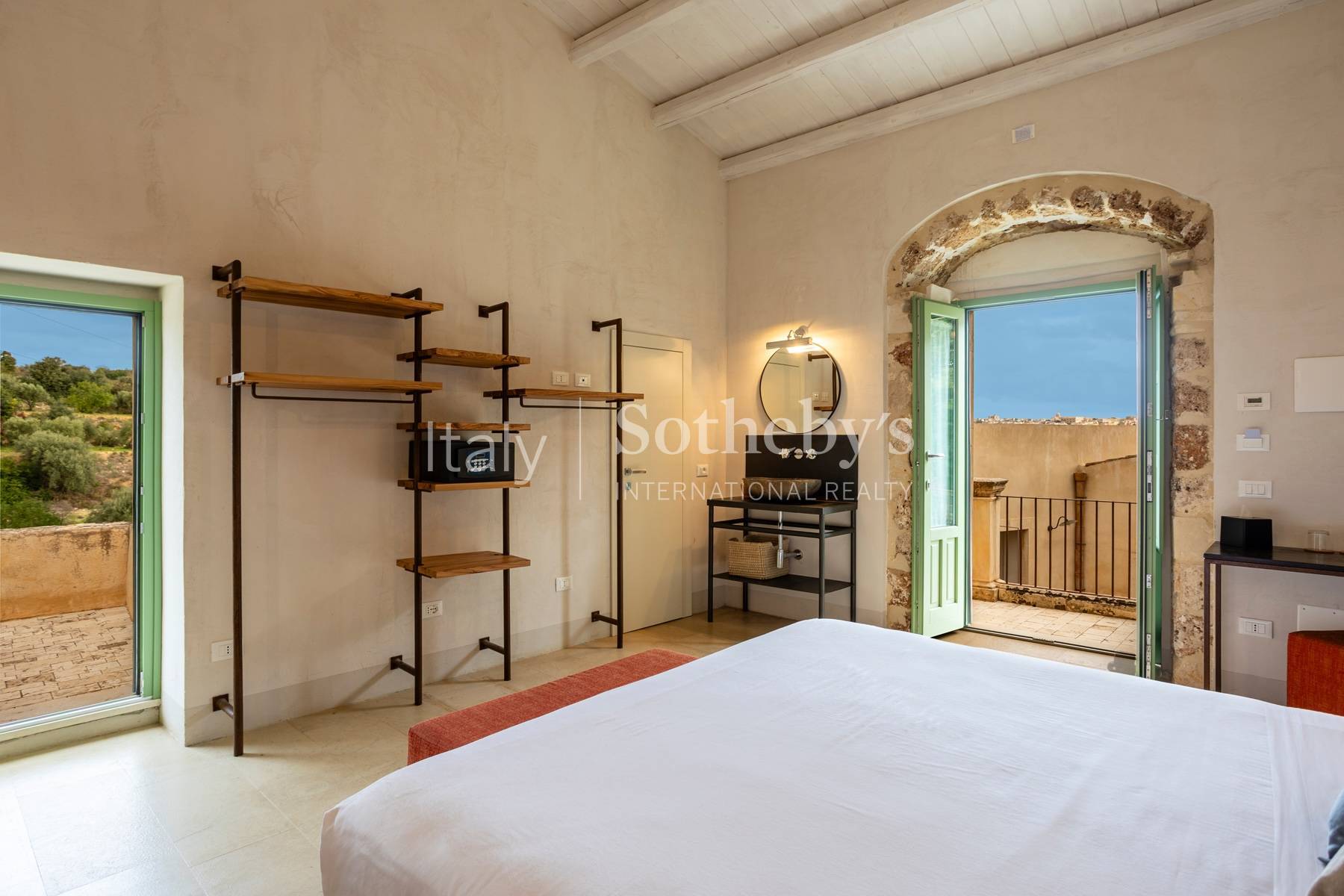  Renovated old Sicilian farmyard with views over Noto - 物件實景