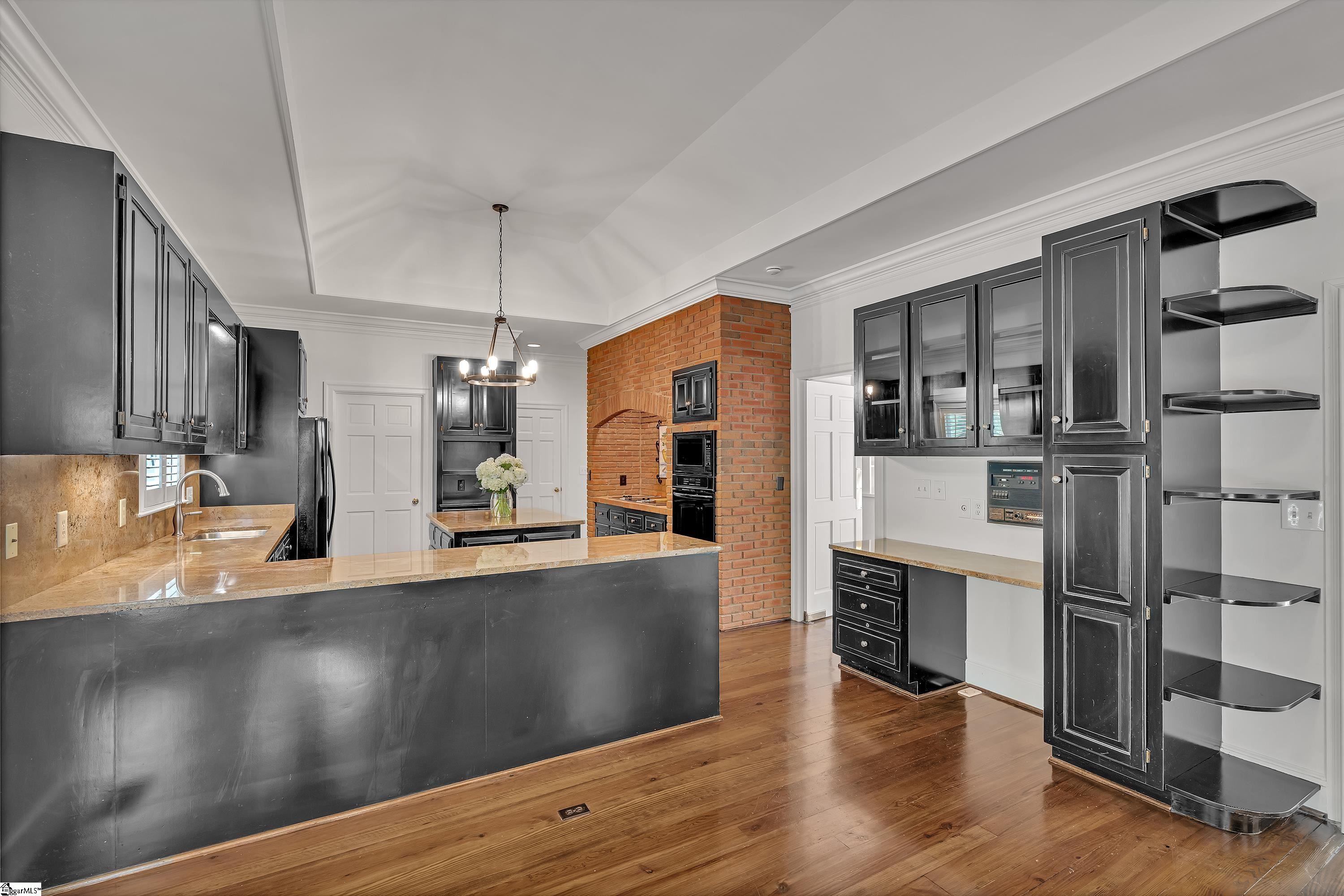 Greenville, South Carolina, 29607, United States, 6 Bedrooms Bedrooms, ,5 BathroomsBathrooms,Residential,For Sale,1901352