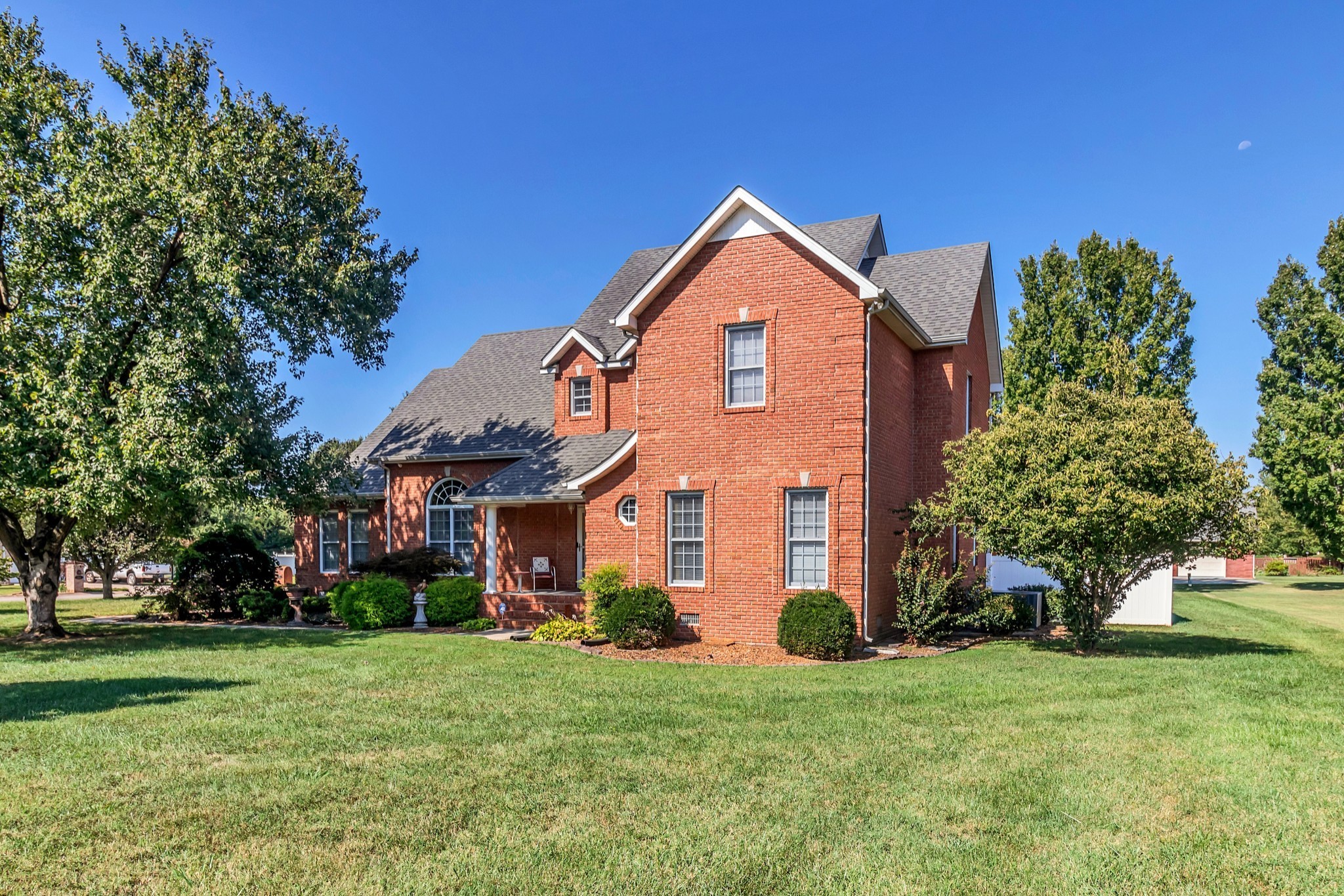 Winchester, Tennessee, 37398, United States, 3 Bedrooms Bedrooms, ,3 BathroomsBathrooms,Residential,For Sale,1924416