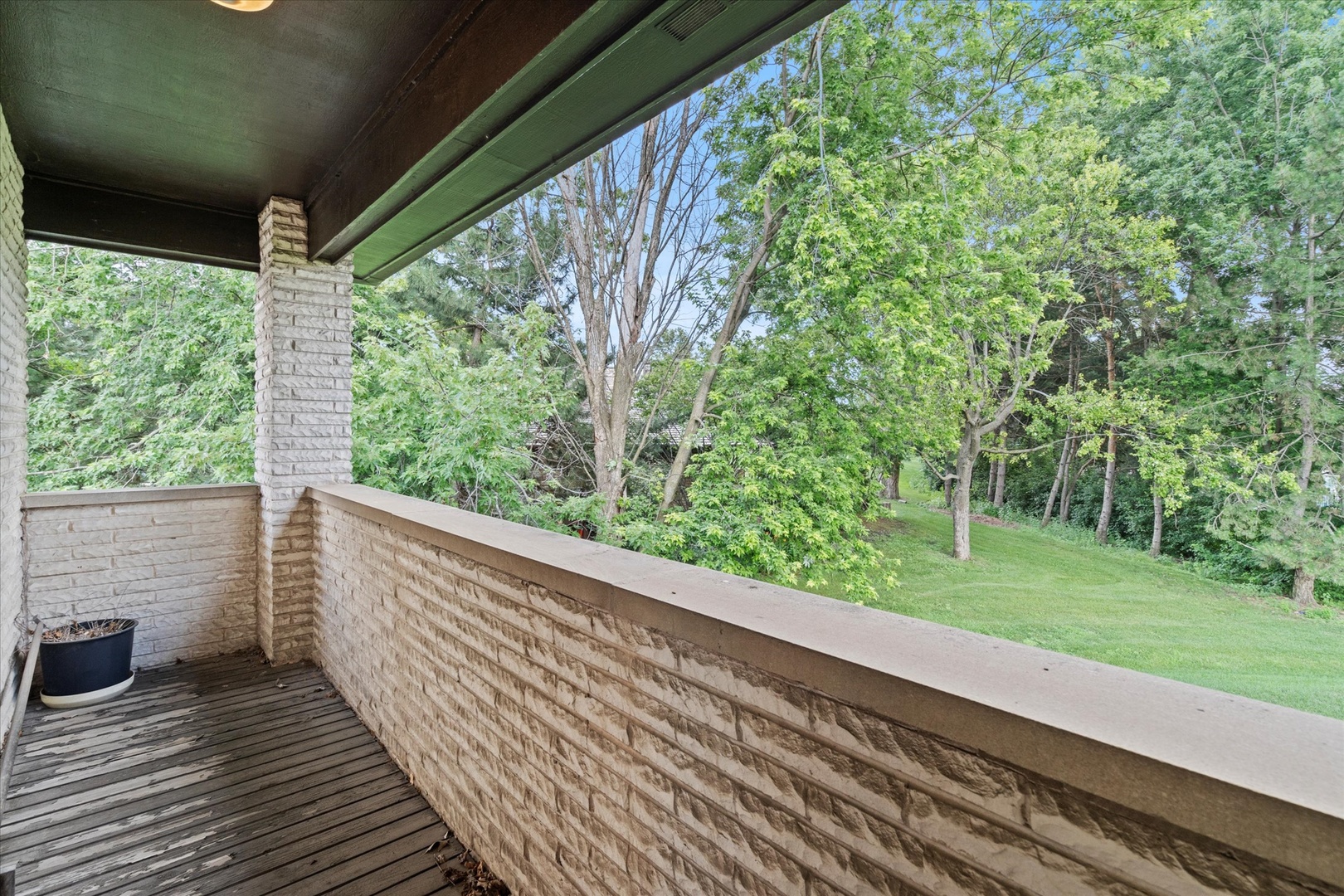 Oak Brook, Illinois, 60523, United States, 5 Bedrooms Bedrooms, ,6 BathroomsBathrooms,Residential,For Sale,1903537