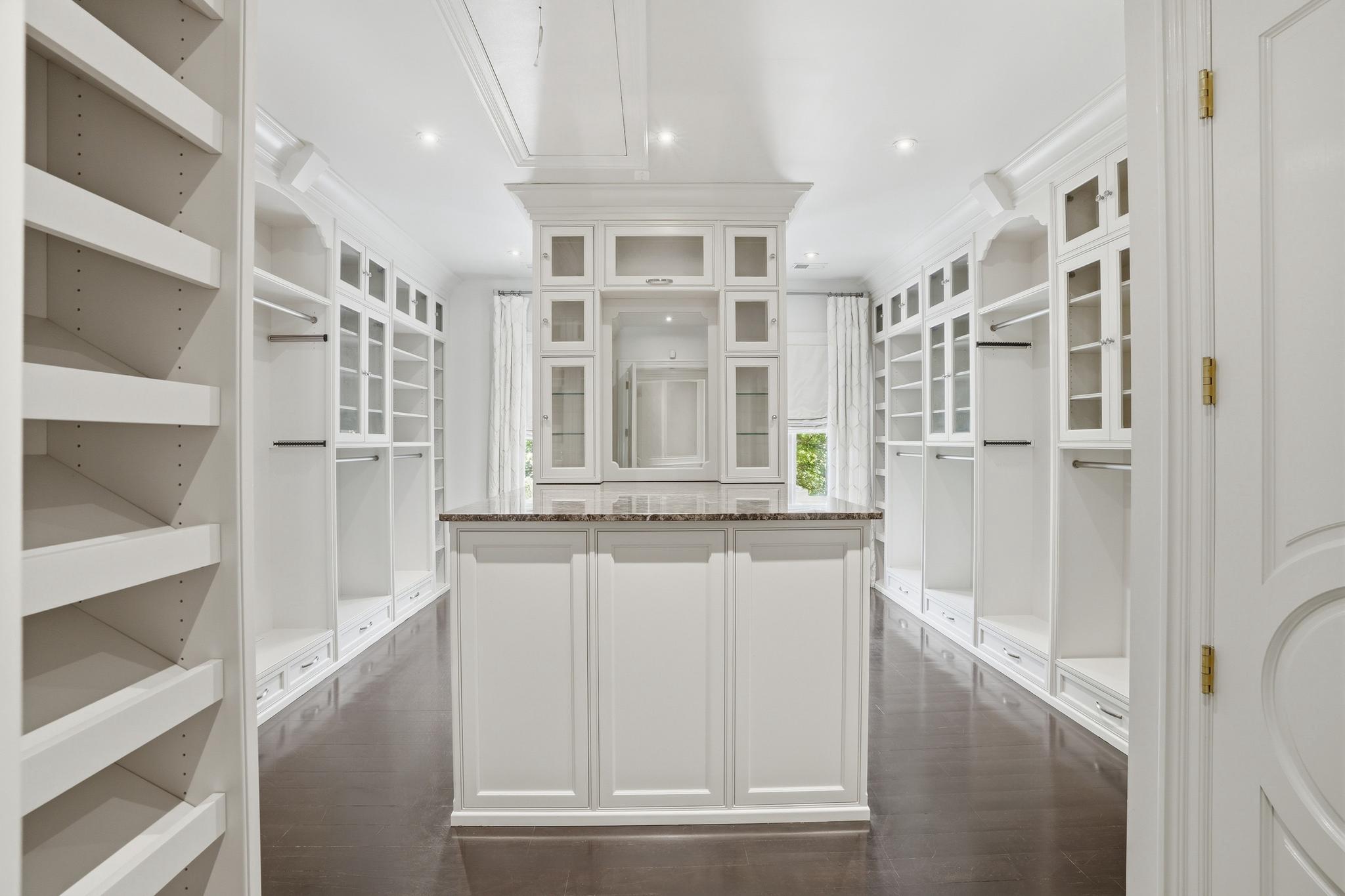  10350 Elizabeth Street, Great Falls, VA, 22066 - 物件實景