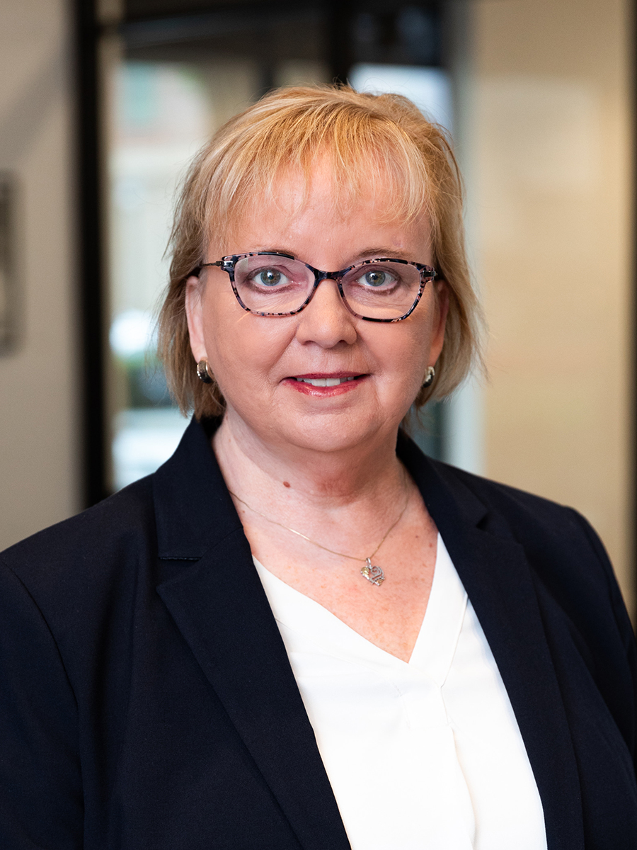Karen Holt
