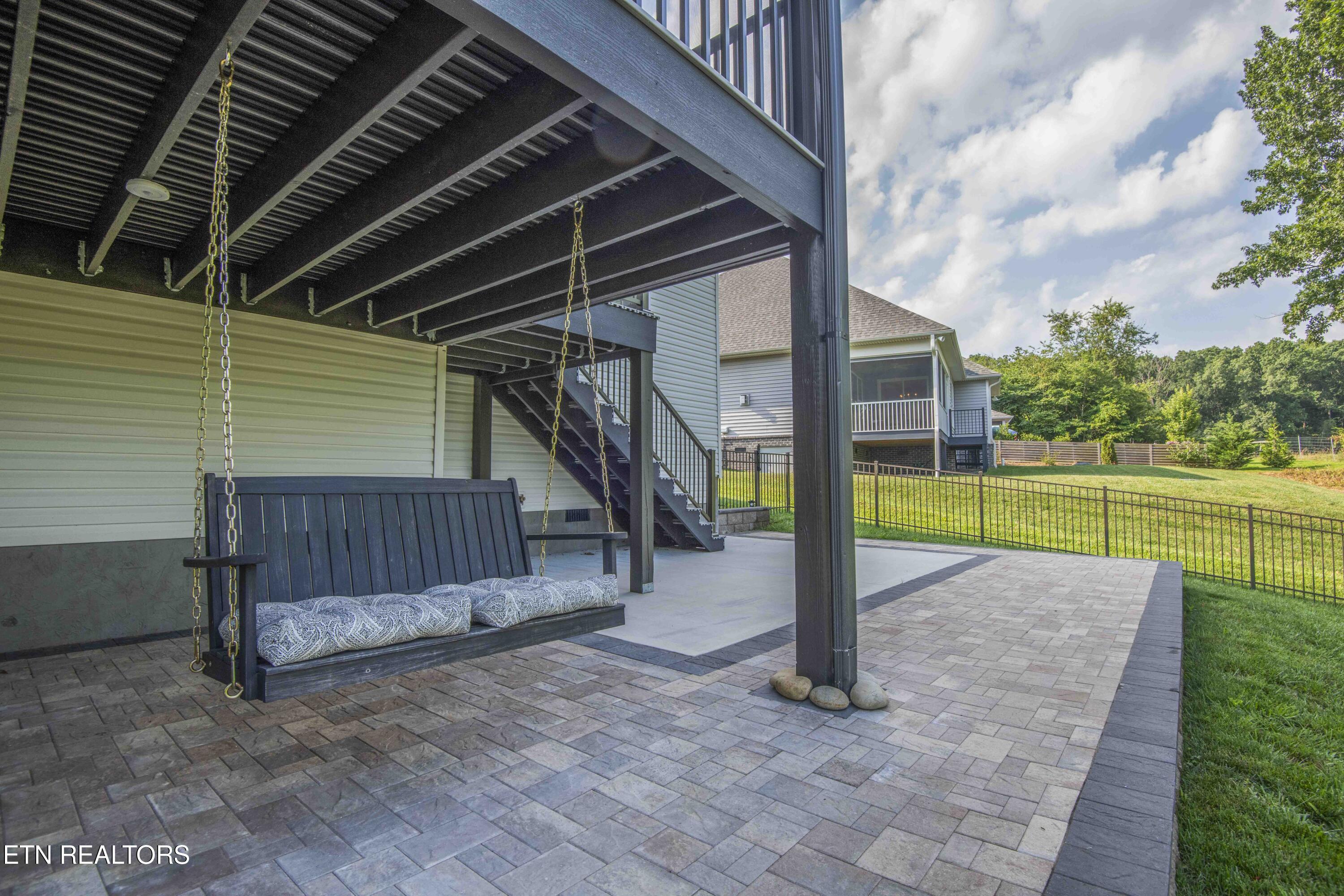 Loudon, Tennessee, 37774, United States, 3 Bedrooms Bedrooms, ,2 BathroomsBathrooms,Residential,For Sale,1879743