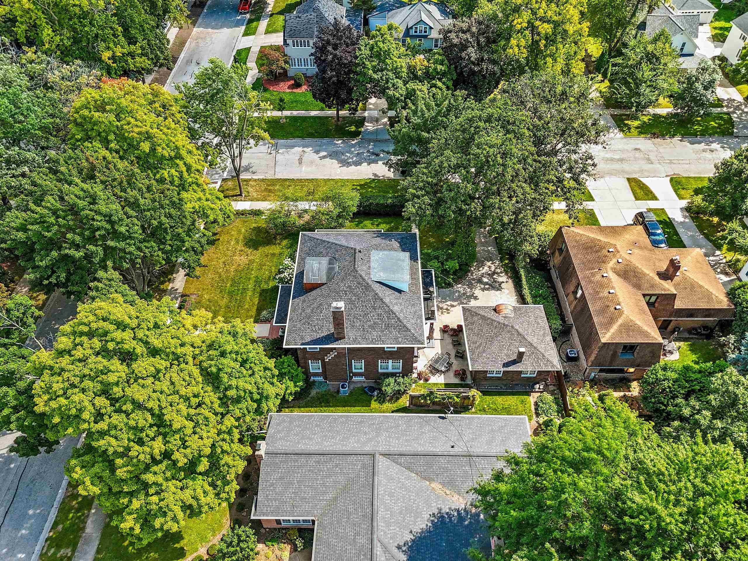 GREEN BAY, Wisconsin, 54301-3217, United States, 4 Bedrooms Bedrooms, ,3 BathroomsBathrooms,Residential,For Sale,1984503