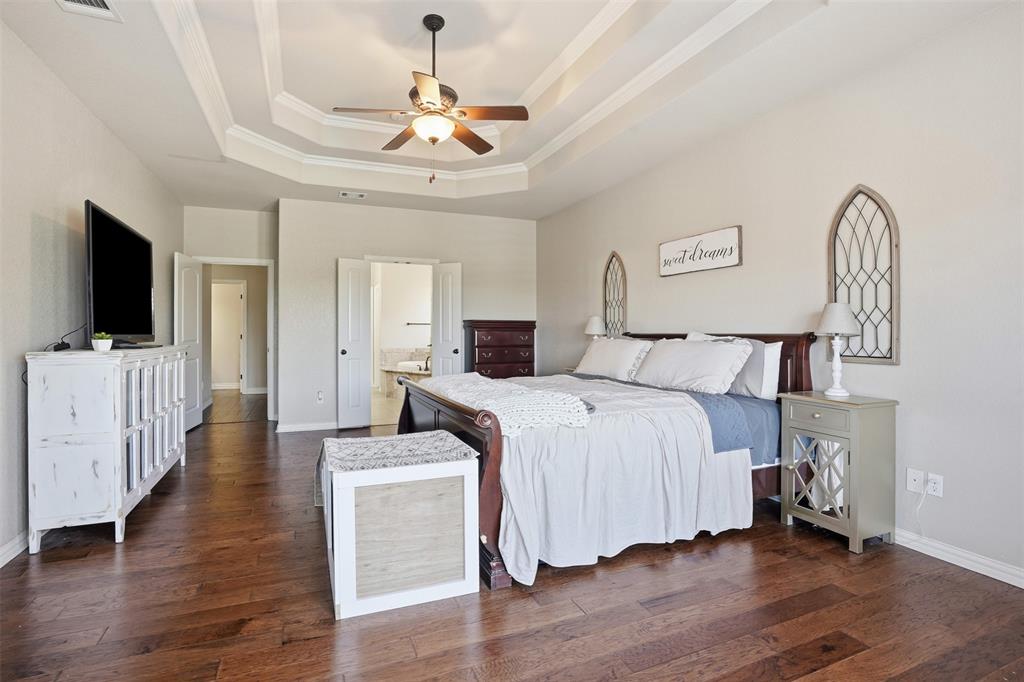 Cleburne, Texas, 76033, United States, 4 Bedrooms Bedrooms, ,3 BathroomsBathrooms,Residential,For Sale,2002191