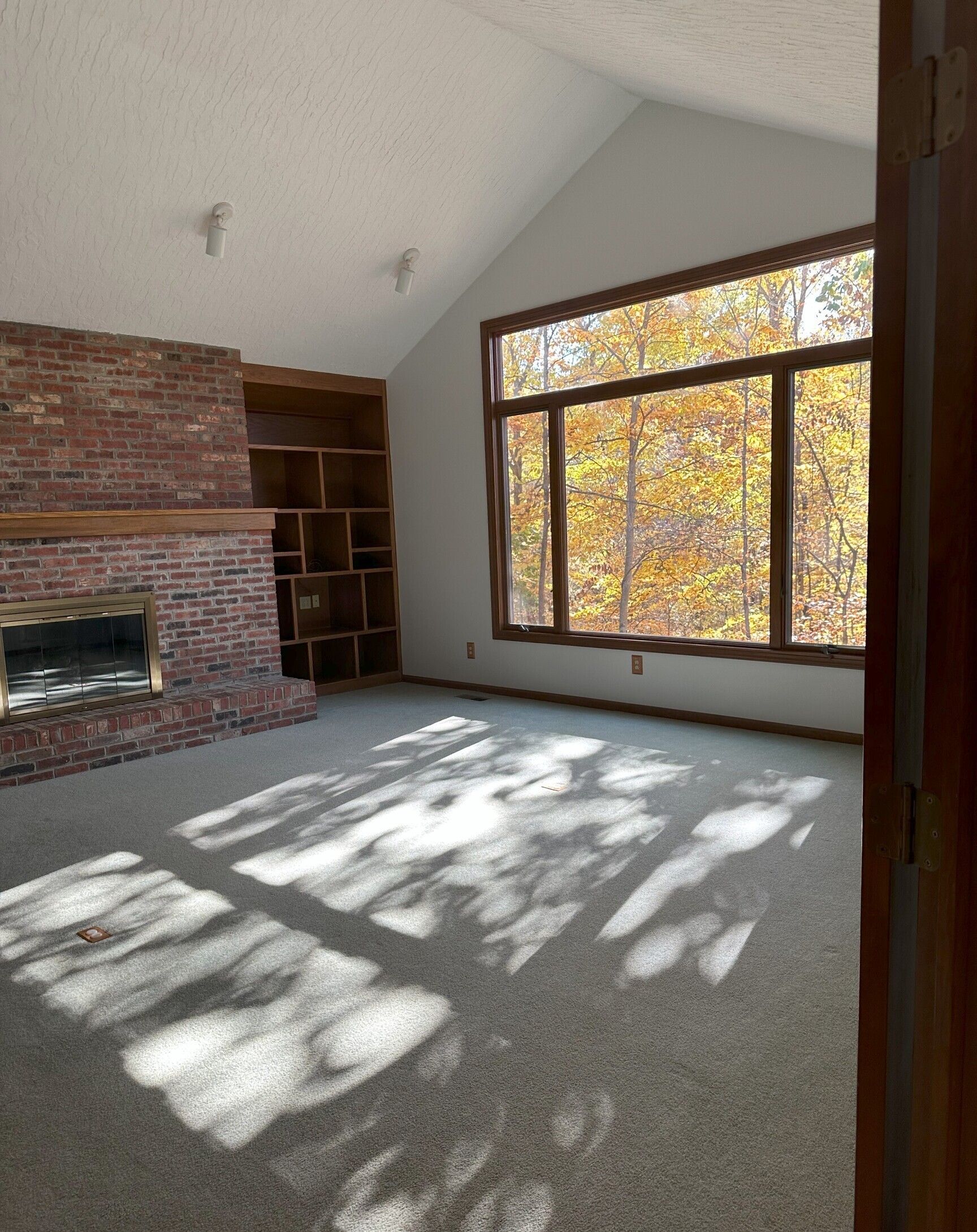 Fishers, Indiana, 46038, United States, 6 Bedrooms Bedrooms, ,4 BathroomsBathrooms,Residential,For Sale,1987782