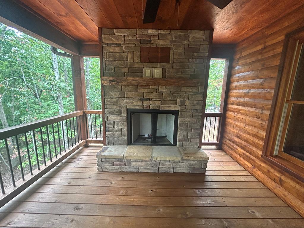 Mineral Bluff, Georgia, 30559, United States, 4 Bedrooms Bedrooms, ,3 BathroomsBathrooms,Residential,For Sale,1953348