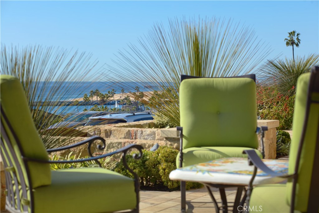 Corona del Mar, California, 92625, United States, 4 Bedrooms Bedrooms, ,3 BathroomsBathrooms,Residential,For Sale,1695491