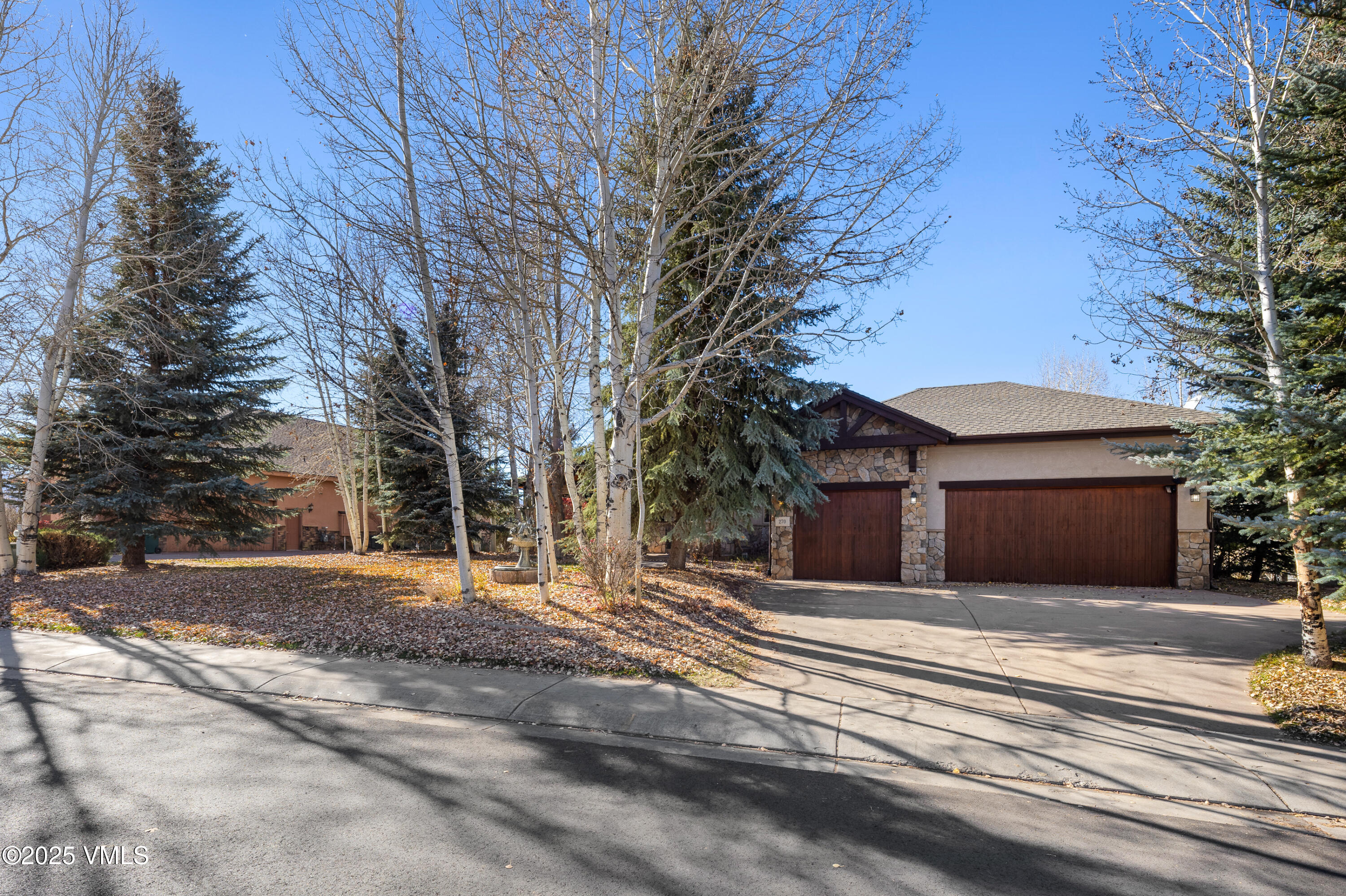 Gypsum, Colorado, 81637, United States, 6 Bedrooms Bedrooms, ,5 BathroomsBathrooms,Residential,For Sale,1987676