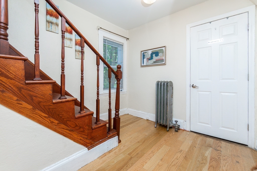 Revere, Massachusetts, 02151, United States, 3 Bedrooms Bedrooms, ,2 BathroomsBathrooms,Residential,For Sale,1942979