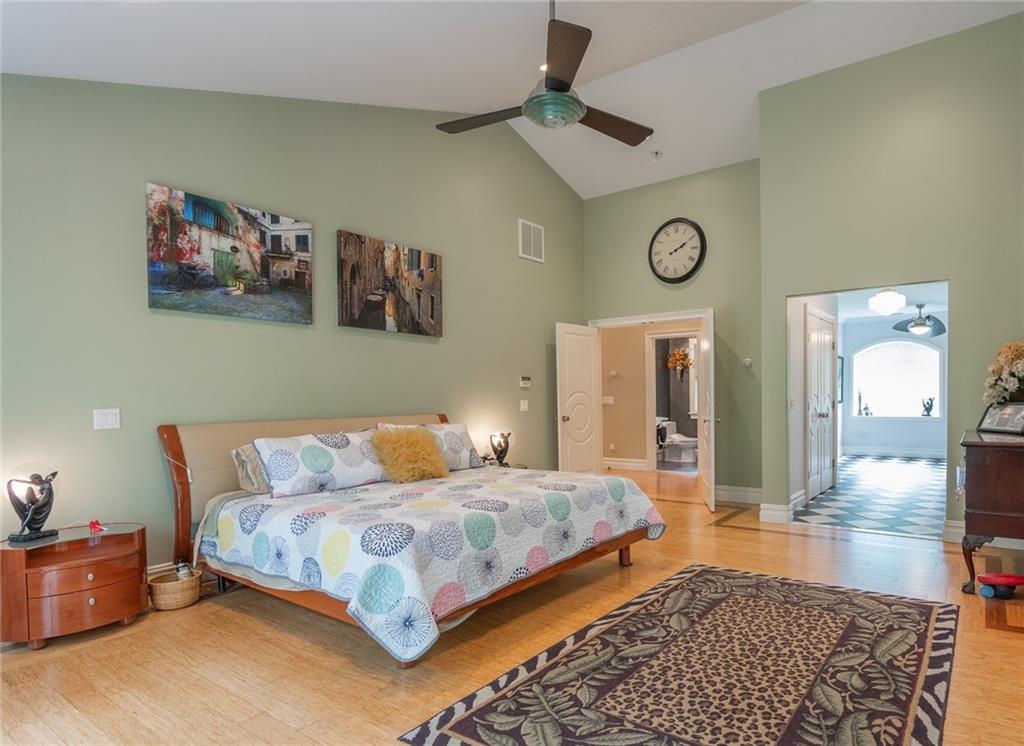 Cranston, Rhode Island, 02921, United States, 3 Bedrooms Bedrooms, ,3 BathroomsBathrooms,Residential,For Sale,1978499