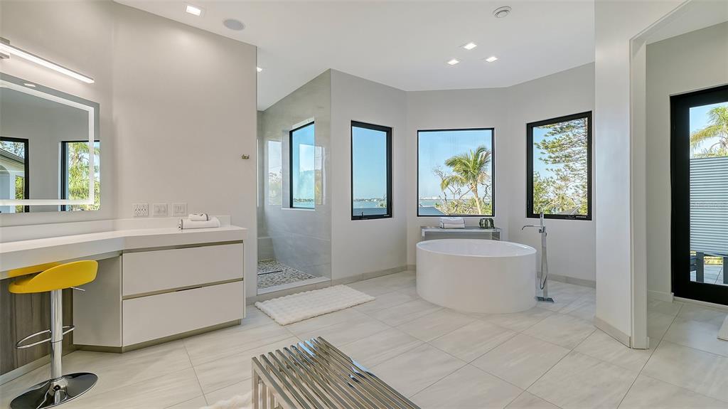 Sarasota, Florida, 34239, United States, 4 Bedrooms Bedrooms, ,7 BathroomsBathrooms,Residential,For Sale,1759750