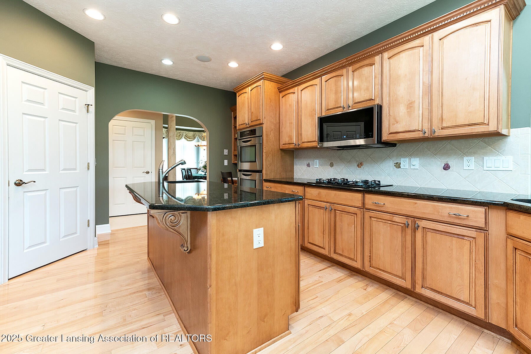 Williamston, Michigan, 48895, United States, 4 Bedrooms Bedrooms, ,4 BathroomsBathrooms,Residential,For Sale,1877487