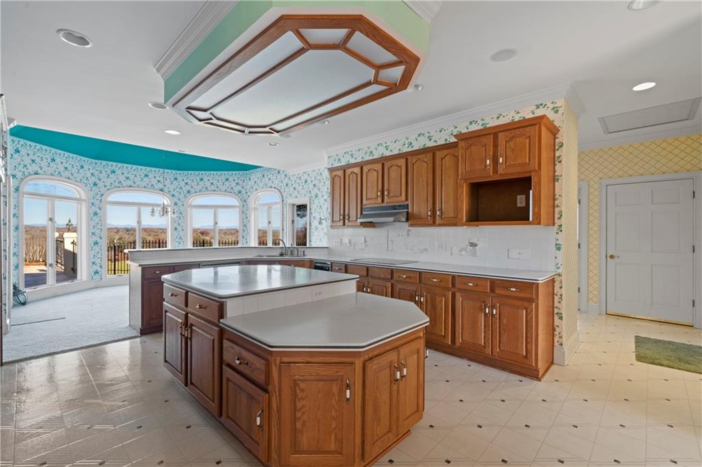 Gainesville, Georgia, 30506, United States, 5 Bedrooms Bedrooms, ,5 BathroomsBathrooms,Residential,For Sale,1996488