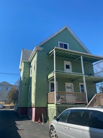 Malden, Massachusetts, 02148, United States, 6 Bedrooms Bedrooms, ,3 BathroomsBathrooms,Residential,For Sale,1860886