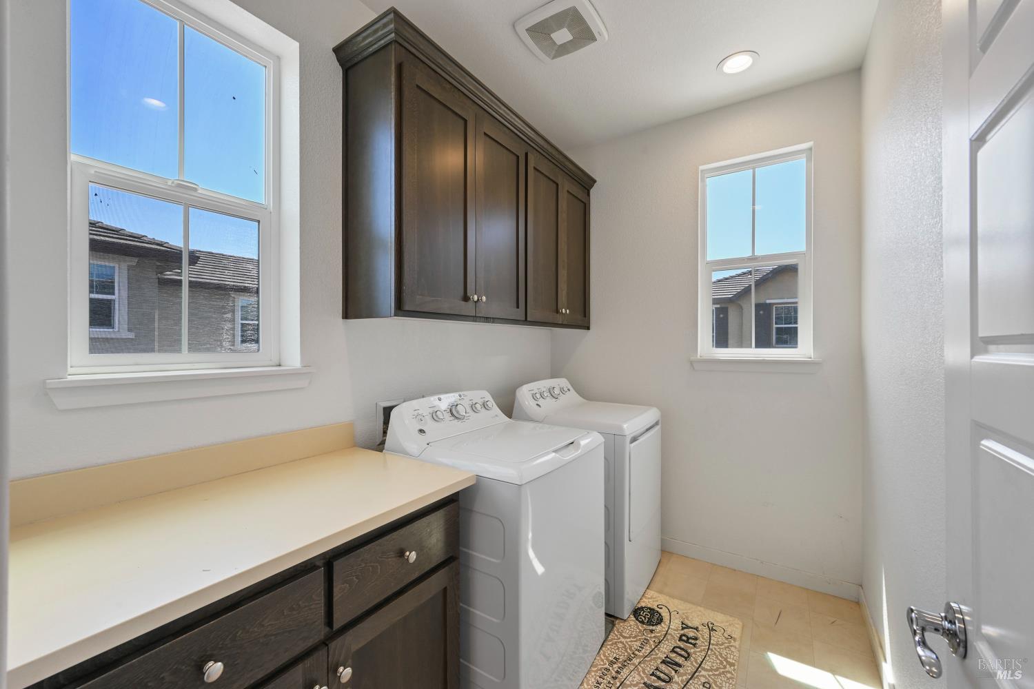 Rohnert Park, California, 94928, United States, 3 Bedrooms Bedrooms, ,3 BathroomsBathrooms,Residential,For Sale,1925027