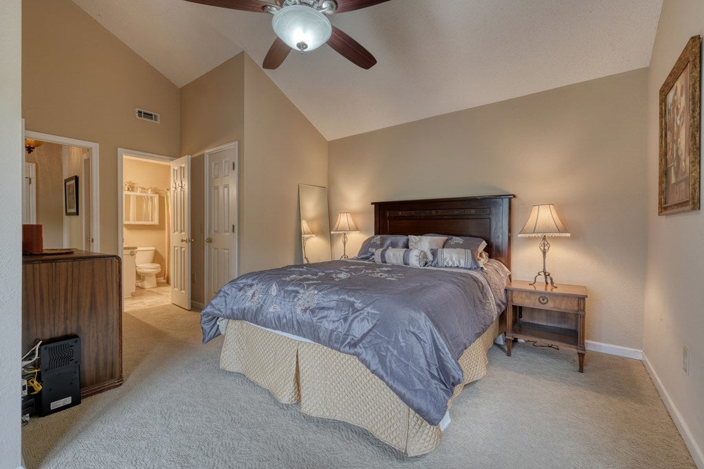 Hayesville, North Carolina, 28904, United States, 3 Bedrooms Bedrooms, ,3 BathroomsBathrooms,Residential,For Sale,1862322