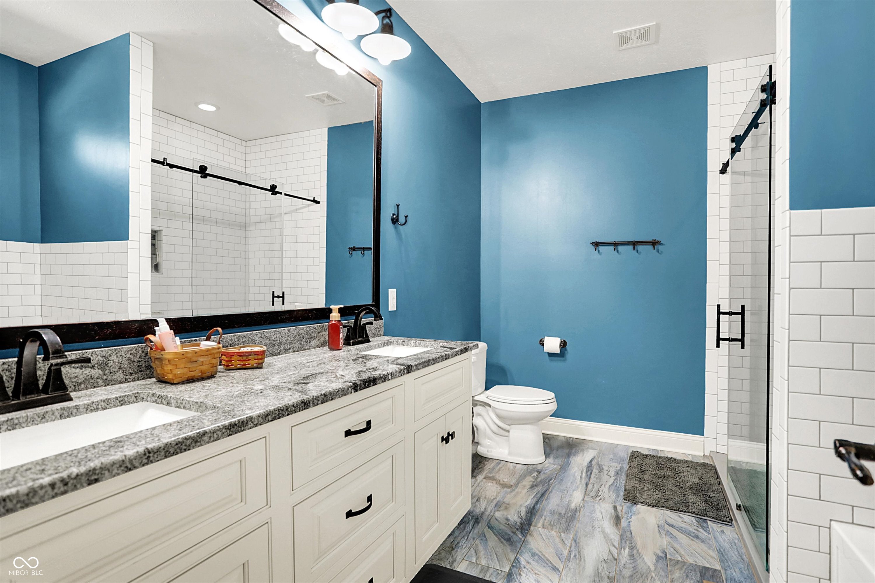 Greenwood, Indiana, 46143, United States, 4 Bedrooms Bedrooms, ,3 BathroomsBathrooms,Residential,For Sale,1974469