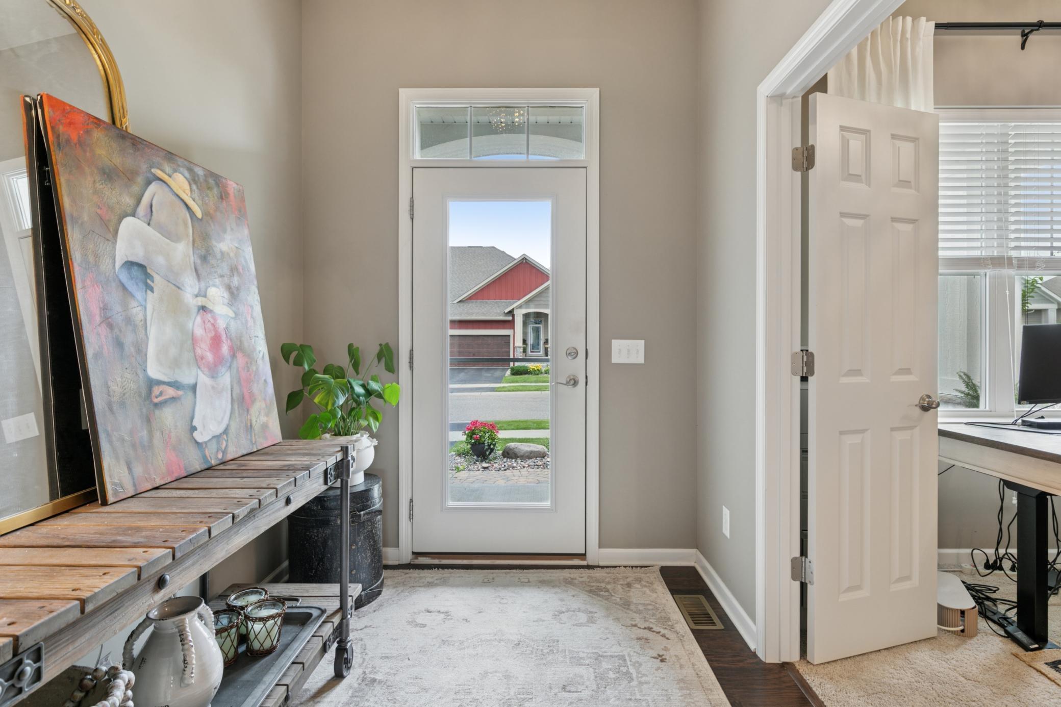 Lakeville, Minnesota, 55044, United States, 3 Bedrooms Bedrooms, ,2 BathroomsBathrooms,Residential,For Sale,1971412