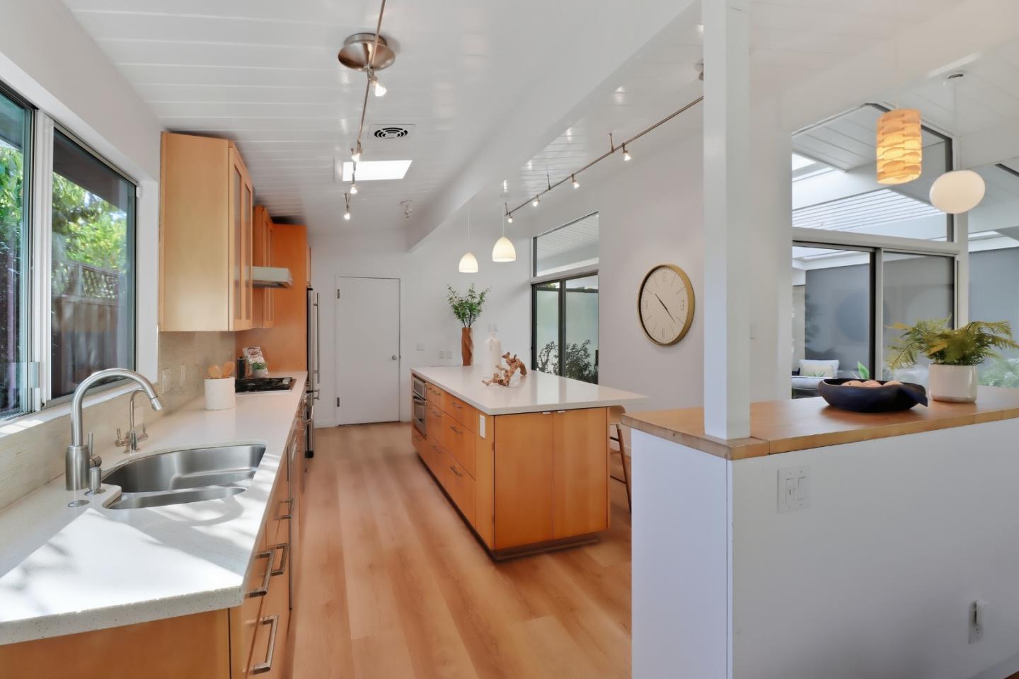 Cupertino, California, 95014, United States, 4 Bedrooms Bedrooms, ,2 BathroomsBathrooms,Residential,For Sale,1986289