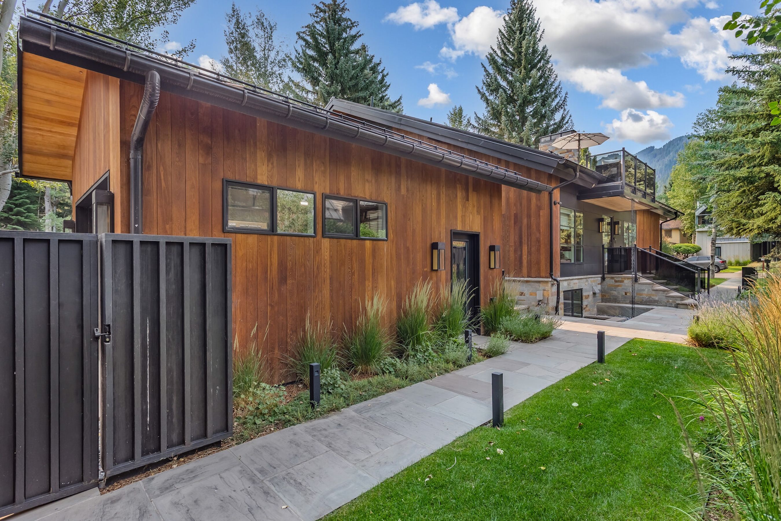  The Jewel of Aspen