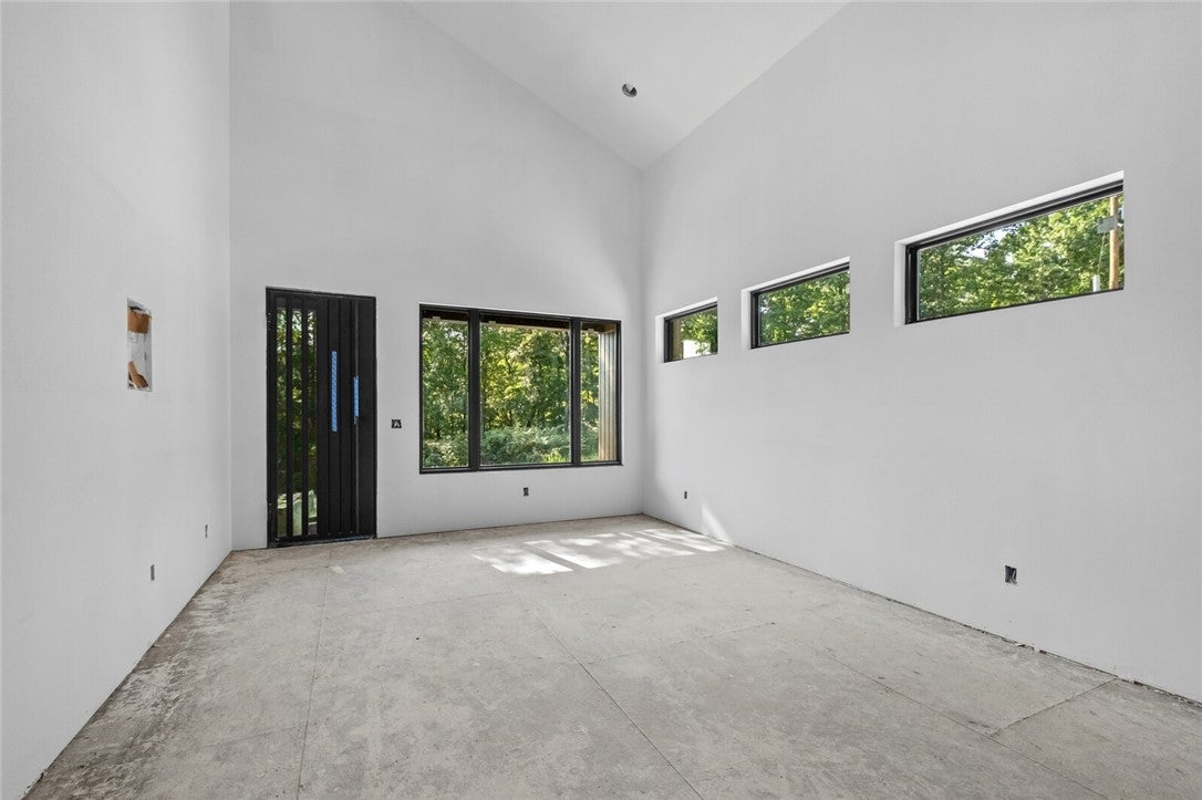 Bella Vista, Arkansas, 72714, United States, 2 Bedrooms Bedrooms, ,2 BathroomsBathrooms,Residential,For Sale,1997374