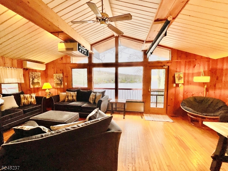 Vernon, New Jersey, 07422, United States, 3 Bedrooms Bedrooms, ,2 BathroomsBathrooms,Residential,For Sale,1851116