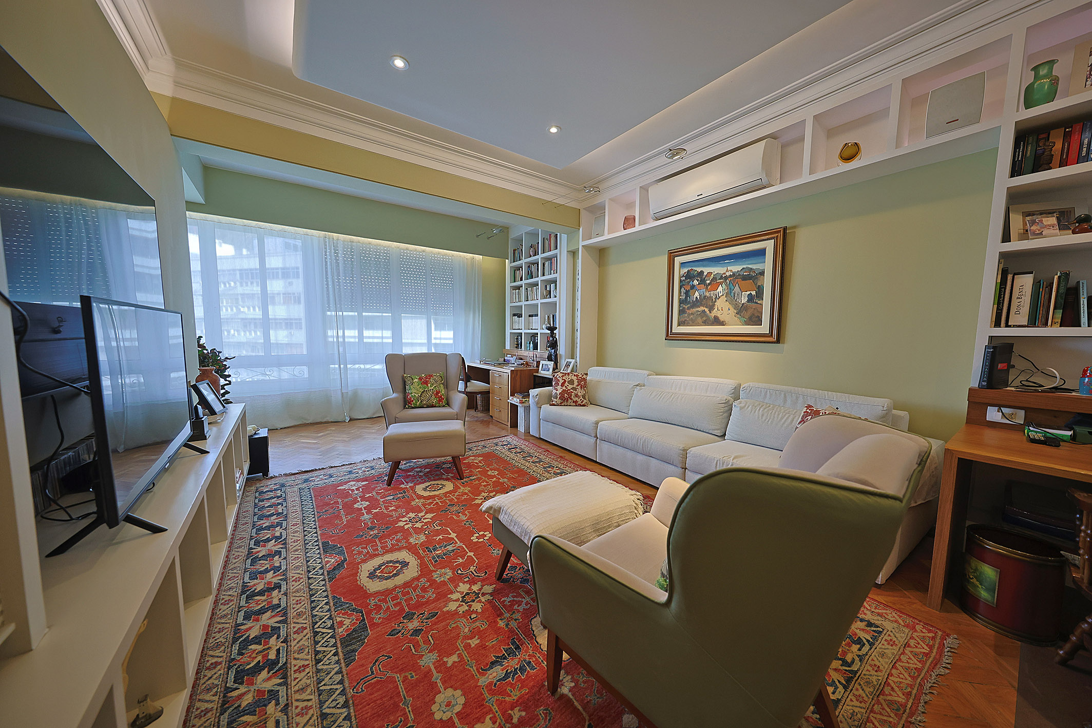  Apartment with Treetop Views on Praça Eugênio Jardim - 物件實景