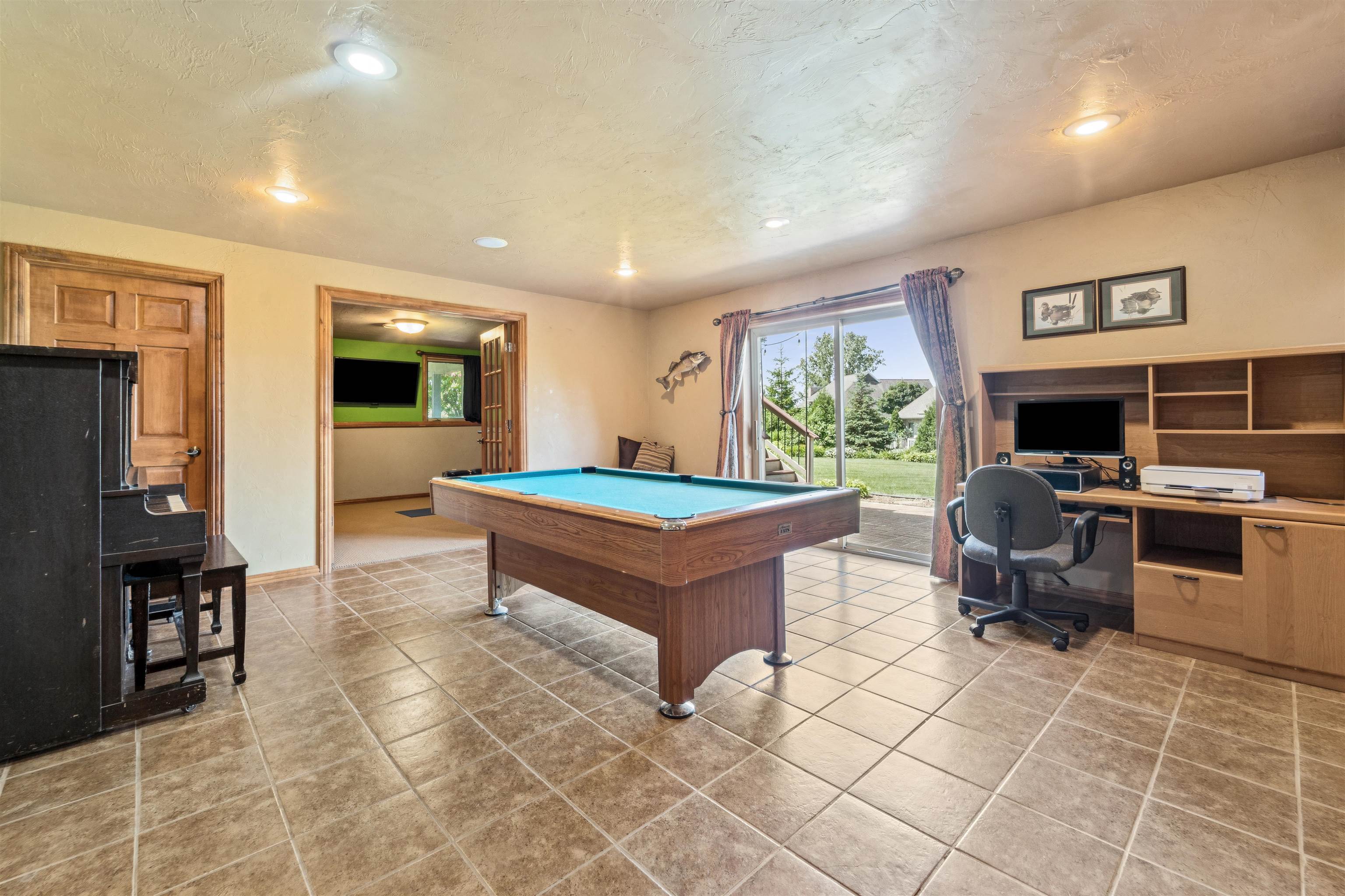 GREEN BAY, Wisconsin, 54311, United States, 4 Bedrooms Bedrooms, ,4 BathroomsBathrooms,Residential,For Sale,1911025