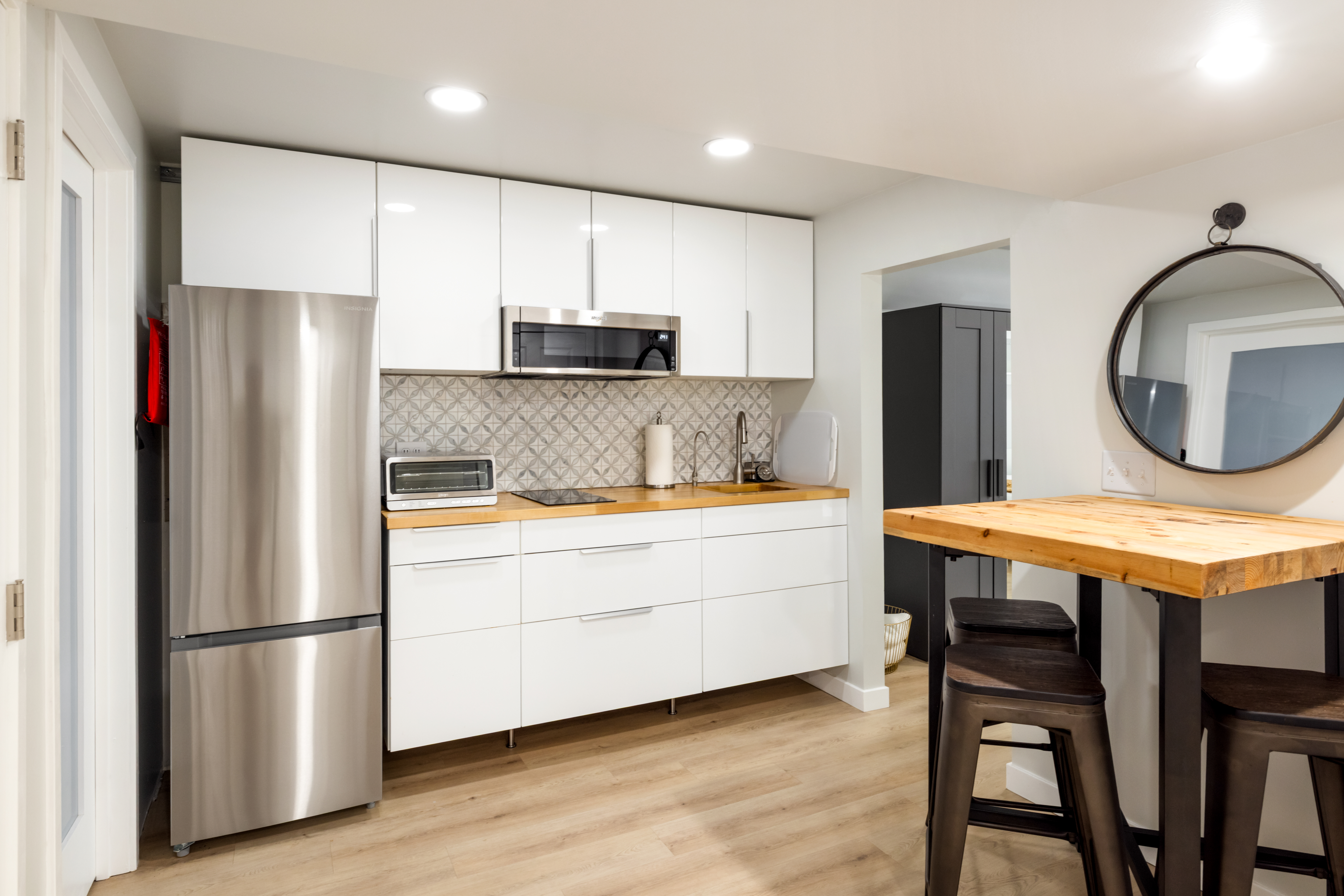 Thoughtfully maintained + beautifully updated, this Highlands Ranch home - 物件實景