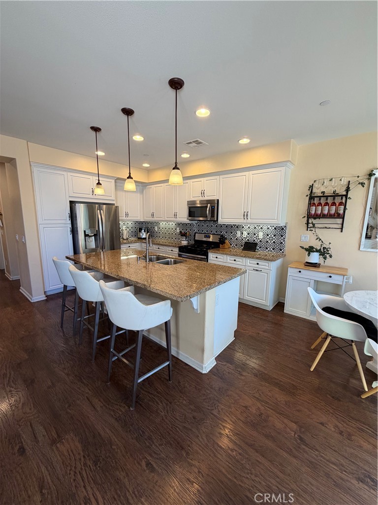 Temecula, California, 92592, United States, 3 Bedrooms Bedrooms, ,3 BathroomsBathrooms,Residential,For Sale,1980308