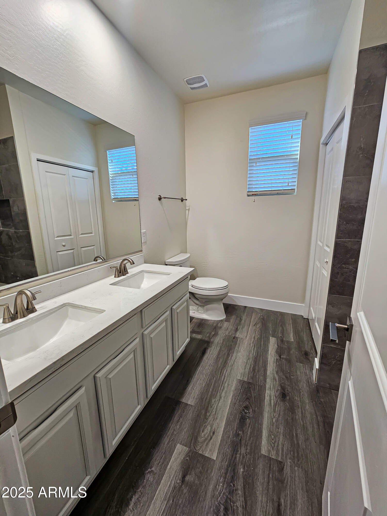 Glendale, Arizona, 85307, United States, 4 Bedrooms Bedrooms, ,3 BathroomsBathrooms,Residential,For Sale,2003345