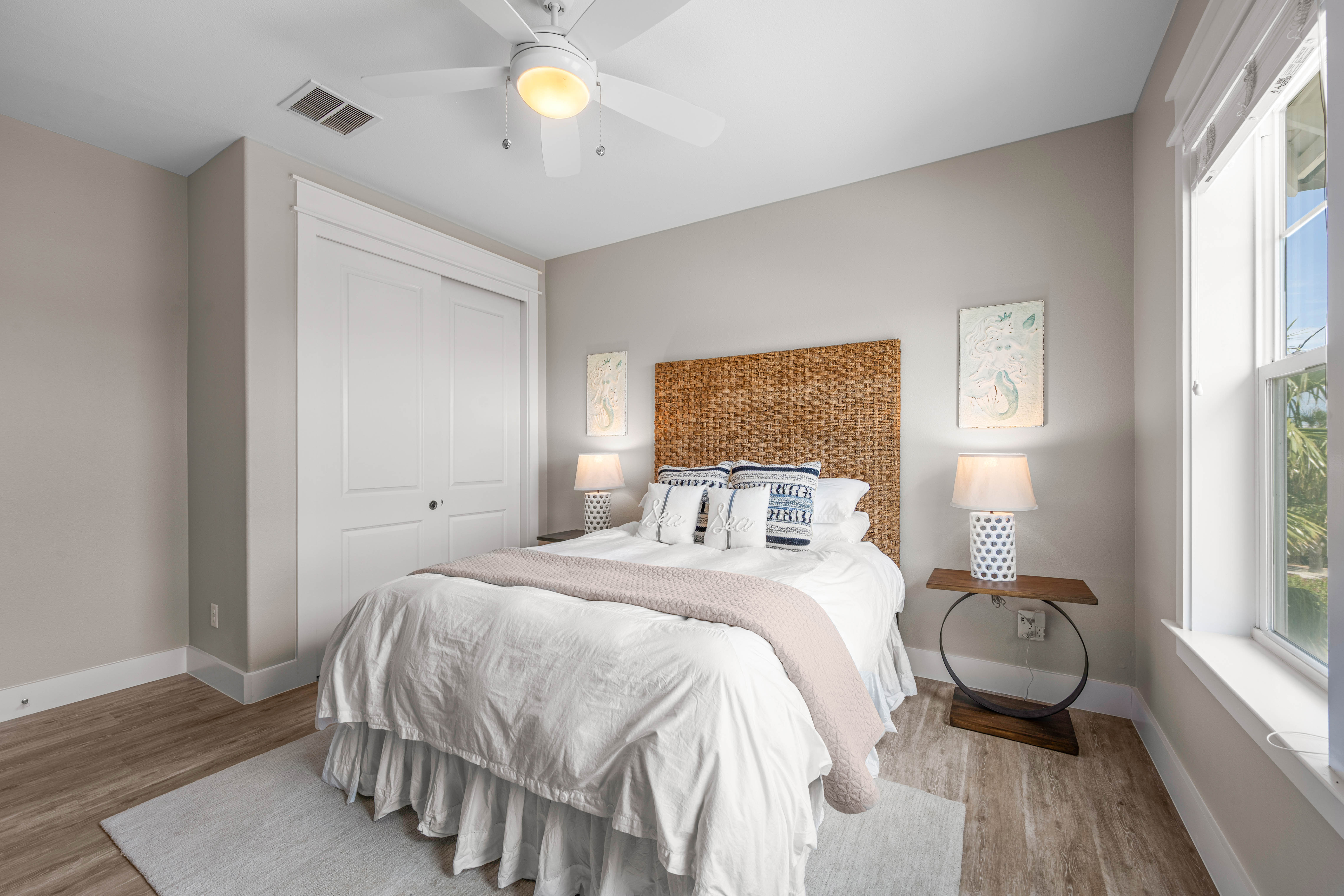  Relaxing 4BR Waterfront Condo - 物件實景