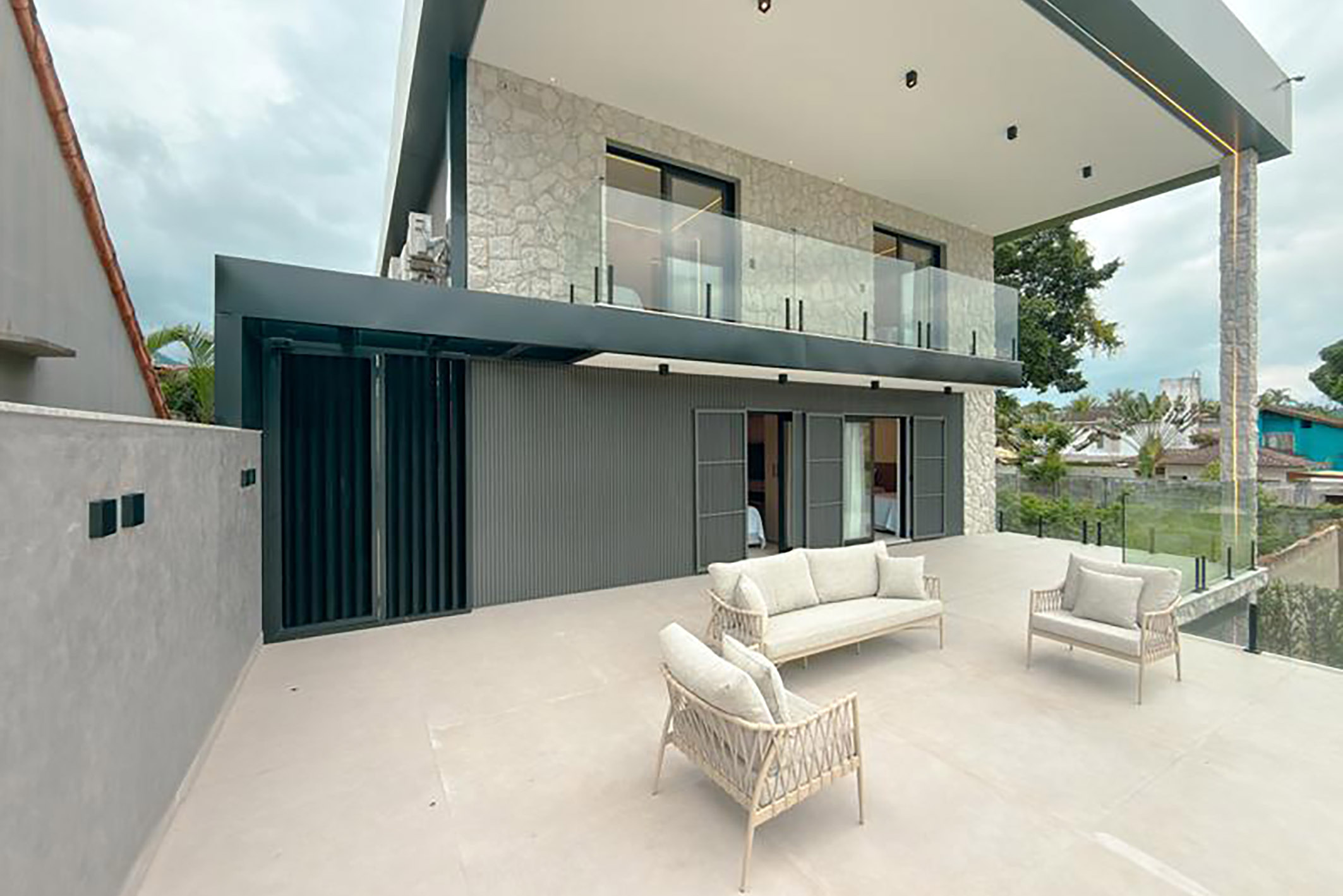  Contemporary canal-front residence with private yacht dock in Porto Bracuhy - 物件實景