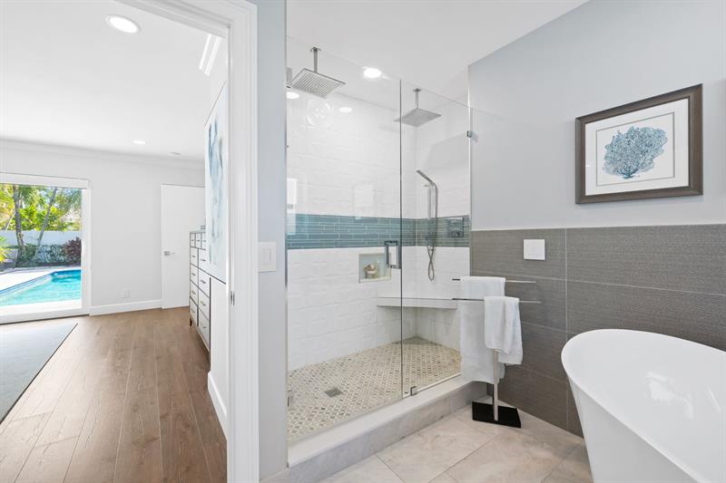 Lighthouse Point, Florida, 33064, United States, 3 Bedrooms Bedrooms, ,3 BathroomsBathrooms,Residential,For Sale,1941022