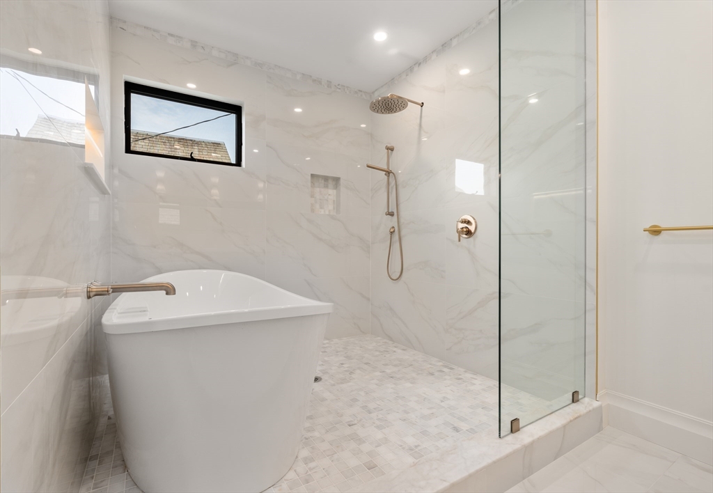 Somerville, Massachusetts, 02144, United States, 4 Bedrooms Bedrooms, ,5 BathroomsBathrooms,Residential,For Sale,1991480