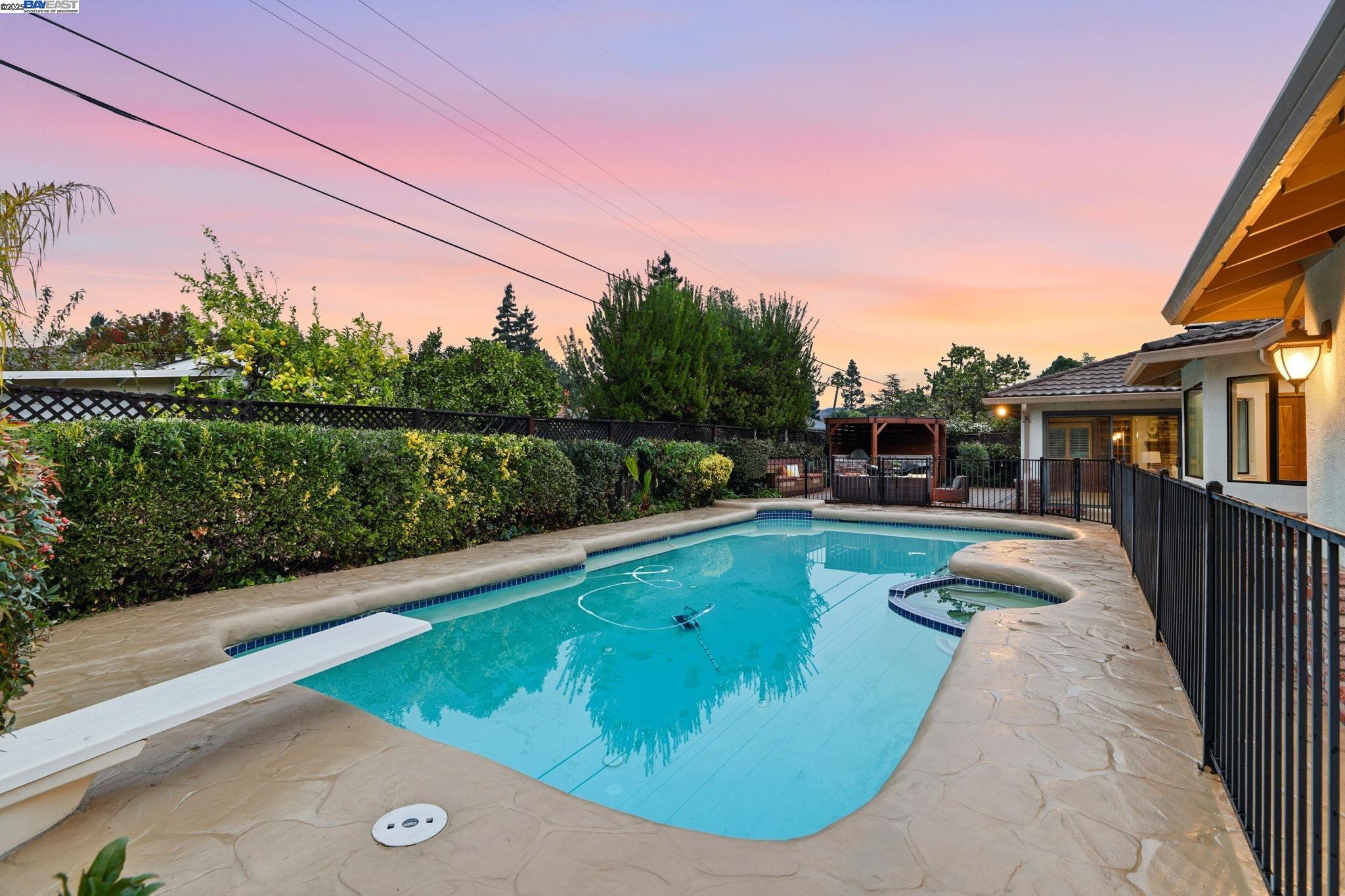 Fremont, California, 94536, United States, 3 Bedrooms Bedrooms, ,2 BathroomsBathrooms,Residential,For Sale,1992910