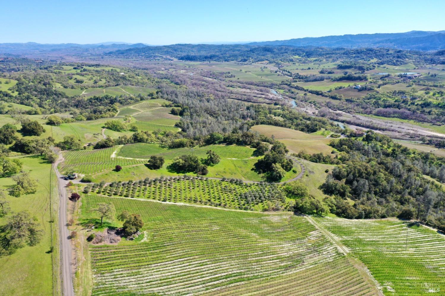 Cloverdale, California, 95425, United States, 5 Bedrooms Bedrooms, ,5 BathroomsBathrooms,Residential,For Sale,1759747