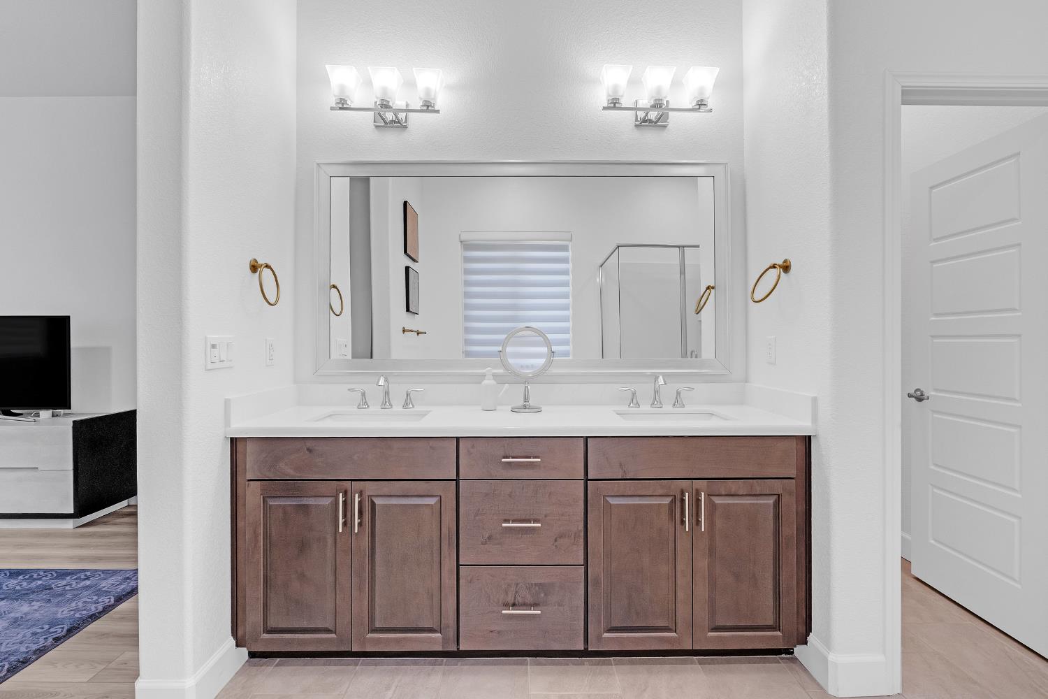 Sacramento, California, 95835, United States, 4 Bedrooms Bedrooms, ,3 BathroomsBathrooms,Residential,For Sale,1998262