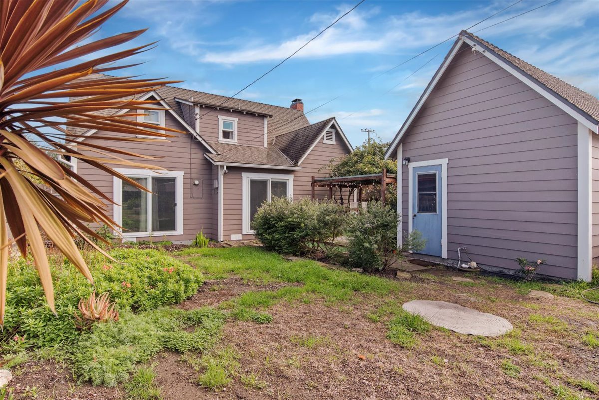 Lompoc, California, 93436, United States, 4 Bedrooms Bedrooms, ,1 BathroomBathrooms,Residential,For Sale,2002013