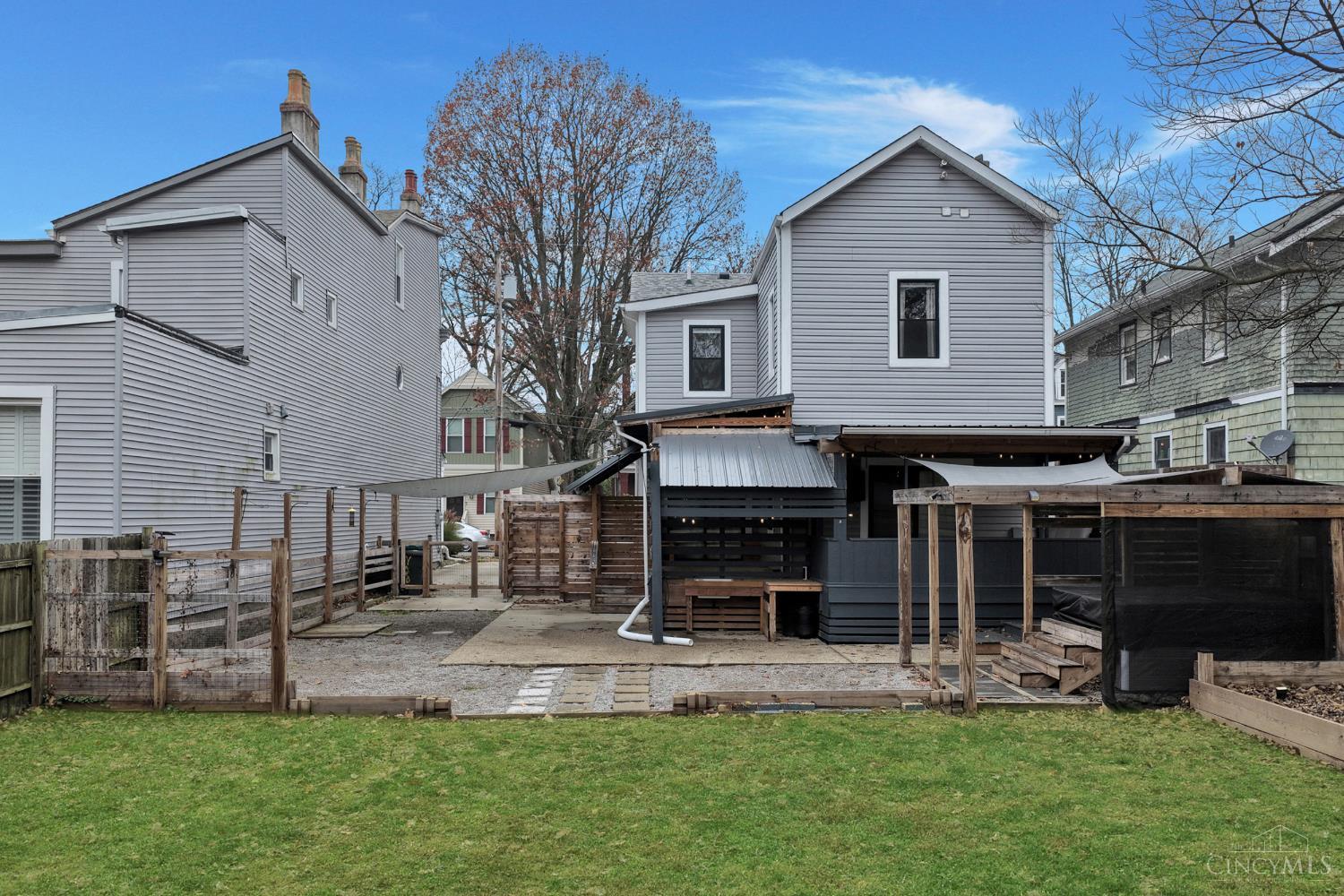 Cincinnati, Ohio, 45206, United States, 3 Bedrooms Bedrooms, ,3 BathroomsBathrooms,Residential,For Sale,1997229