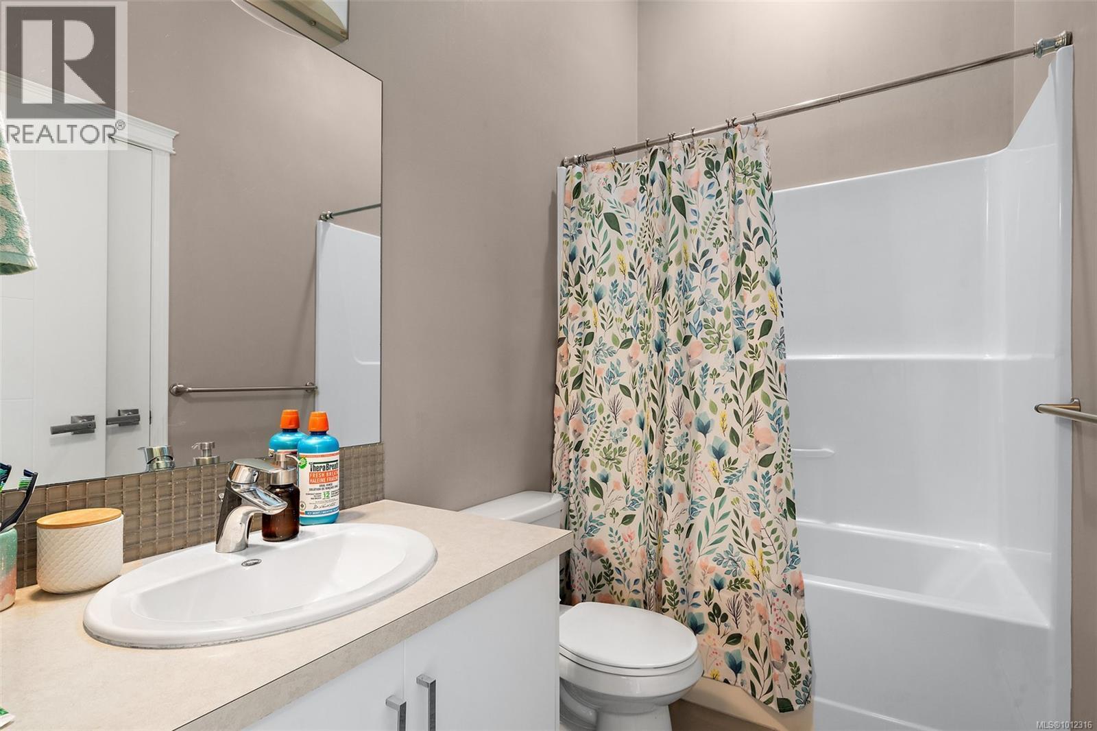 LANGFORD, British Columbia, V9B 3P3, CA, 4 Bedrooms Bedrooms, ,4 BathroomsBathrooms,Residential,For Sale,1946916