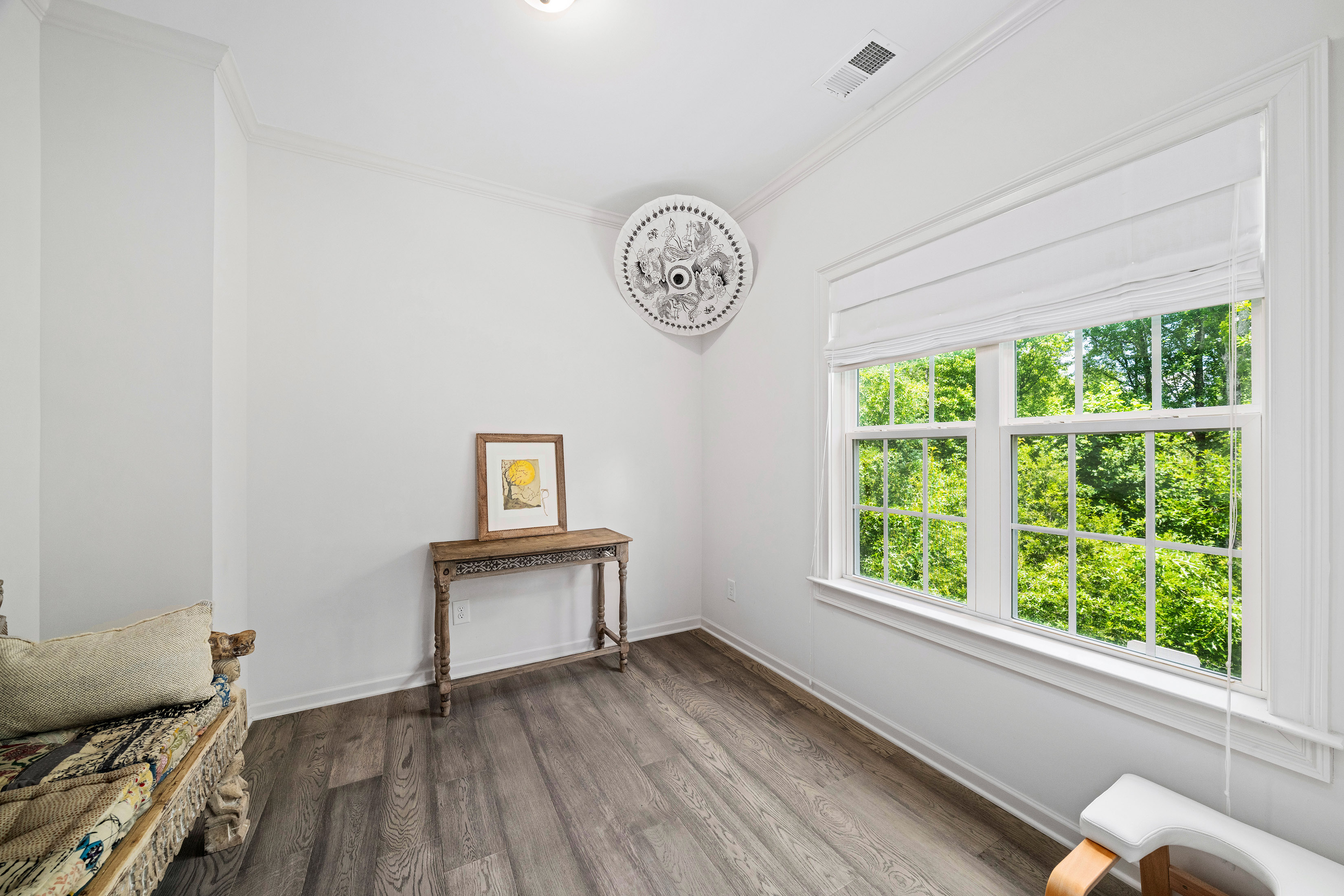  Ideally Positioned in Midwick, One of Alpharetta