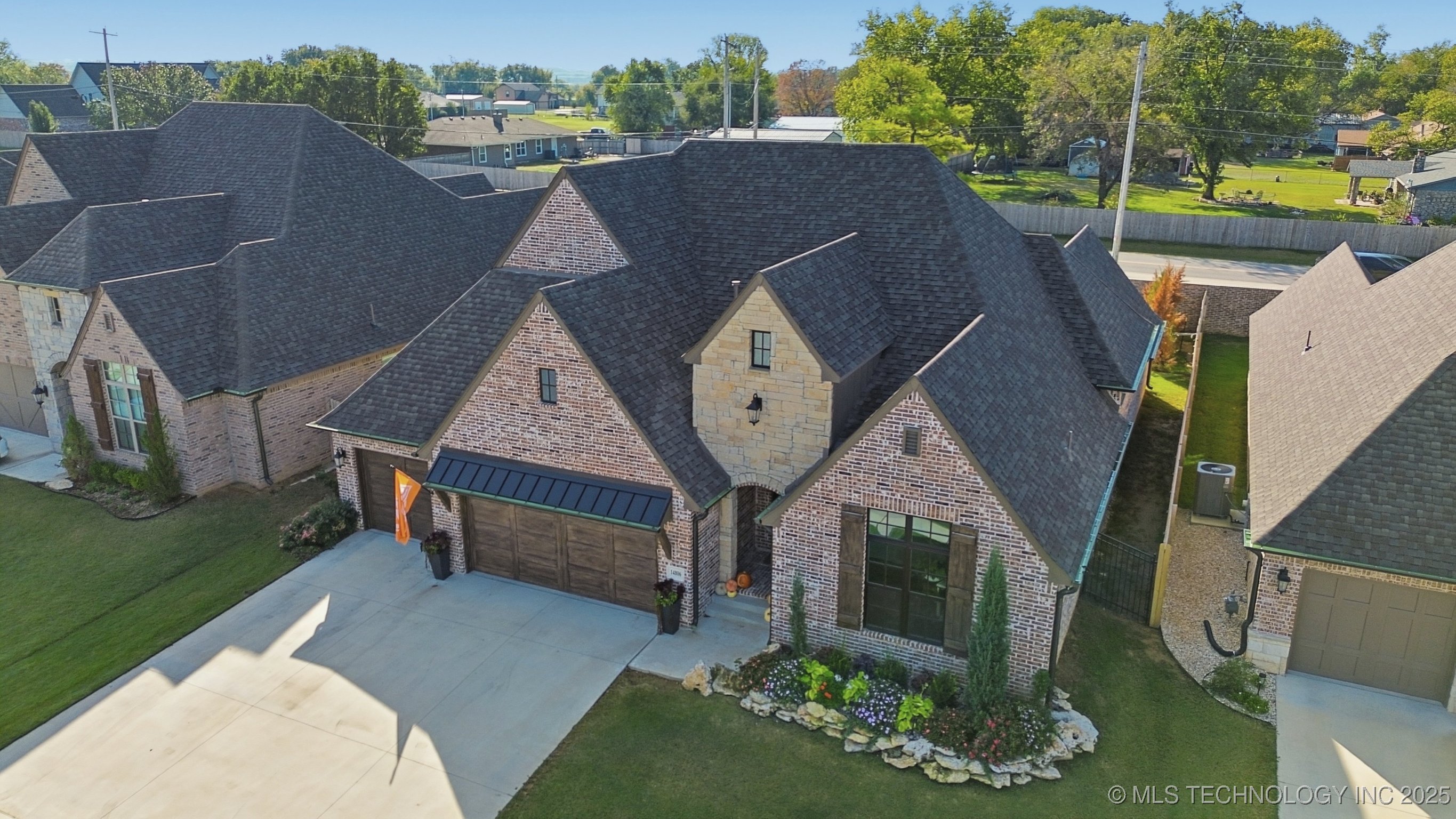 Owasso, Oklahoma, 74055, United States, 3 Bedrooms Bedrooms, ,3 BathroomsBathrooms,Residential,For Sale,1996911