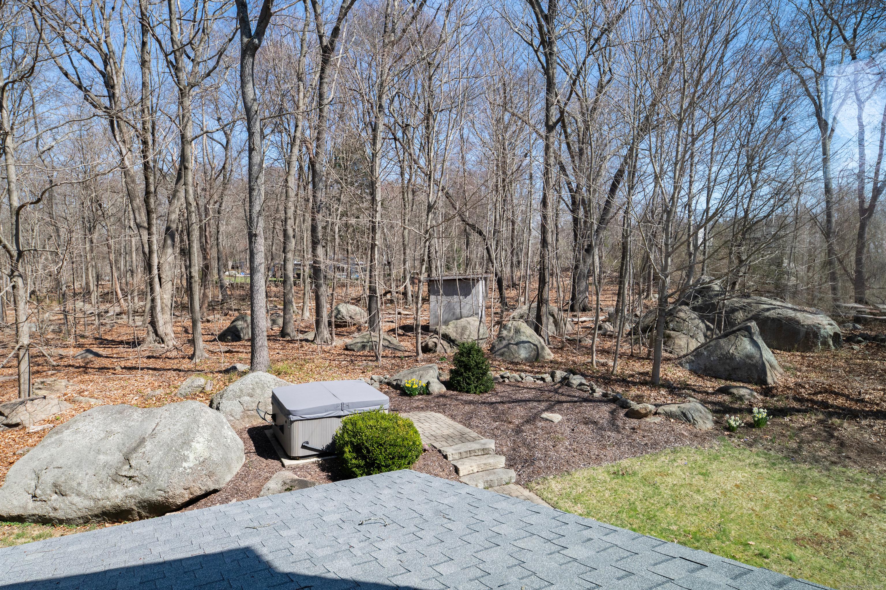 Guilford, Connecticut, 06437, United States, 3 Bedrooms Bedrooms, ,2 BathroomsBathrooms,Residential,For Sale,1935786